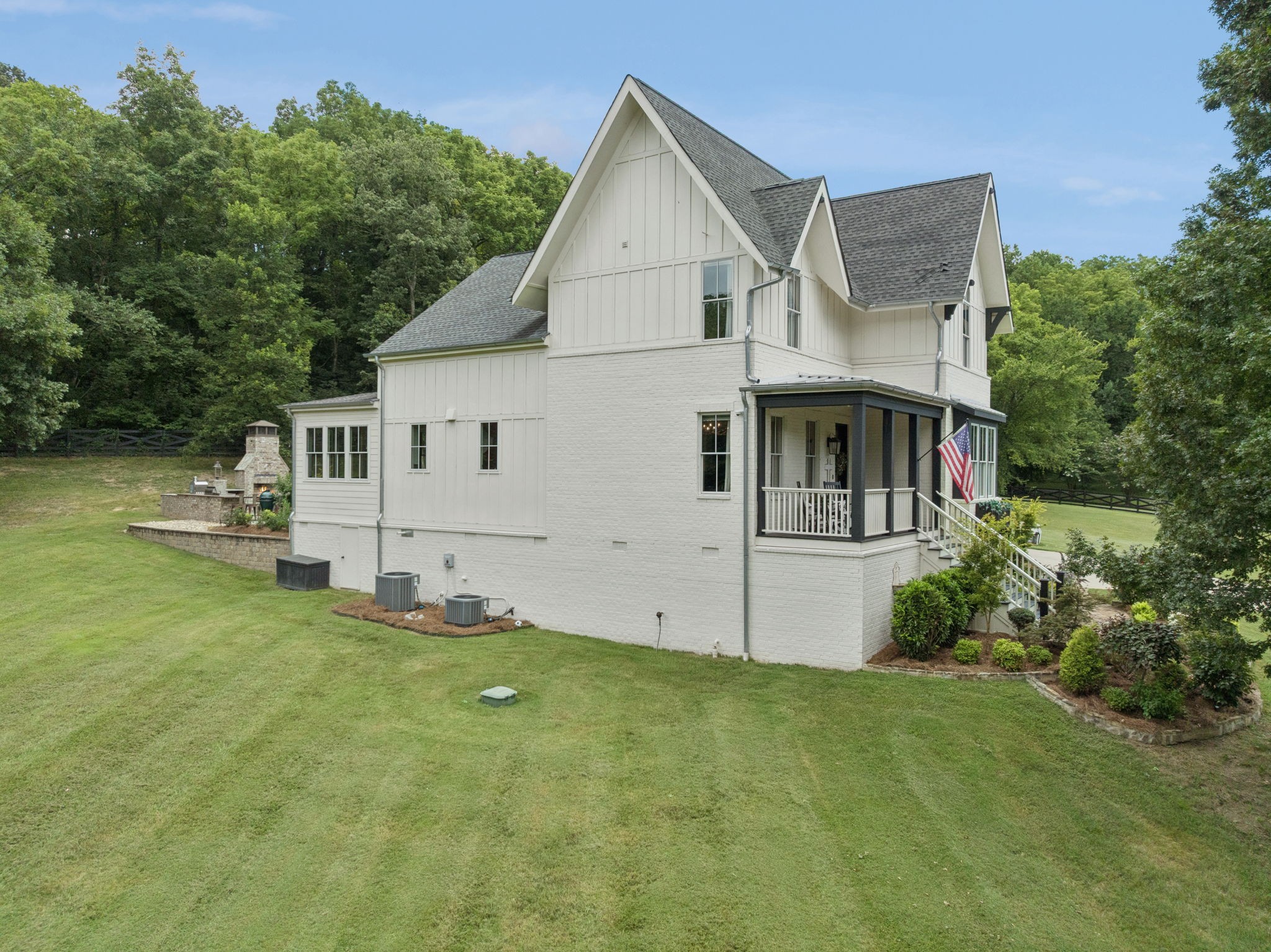 7011 Lindley Hill Ln