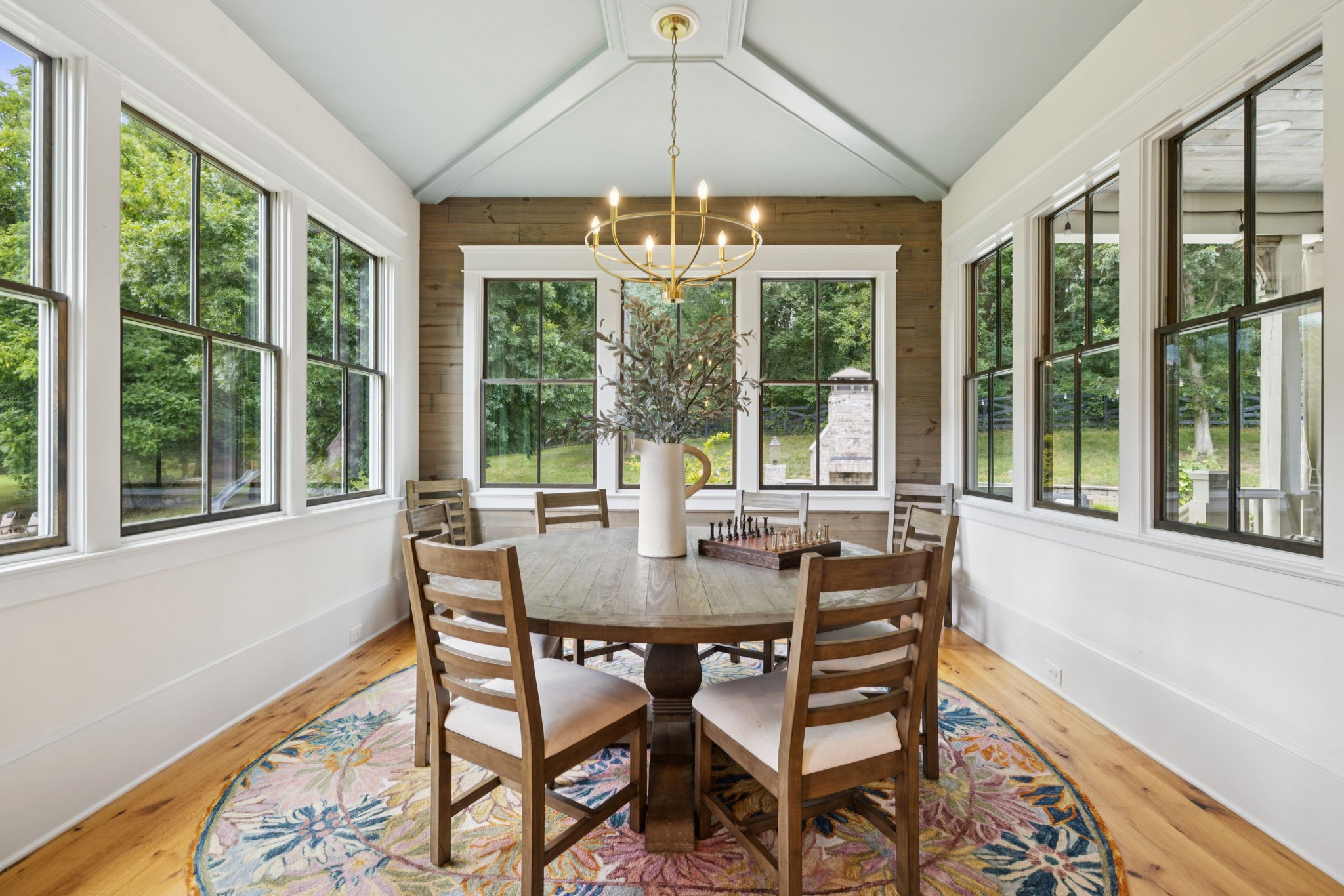 7011 Lindley Hill Ln