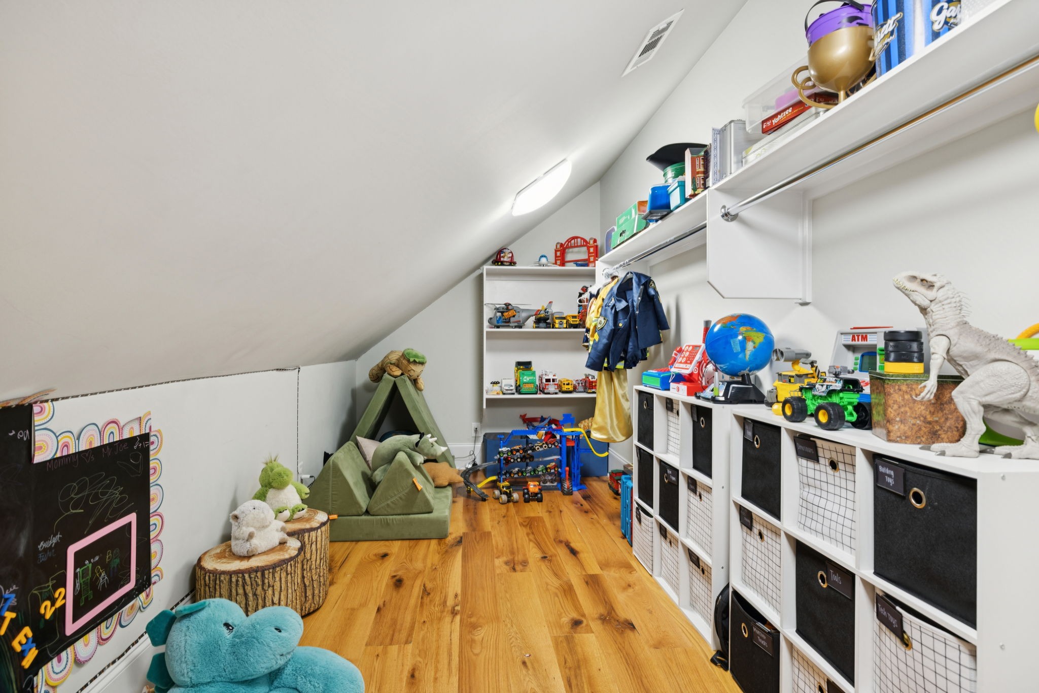 7011 Lindley Hill Ln