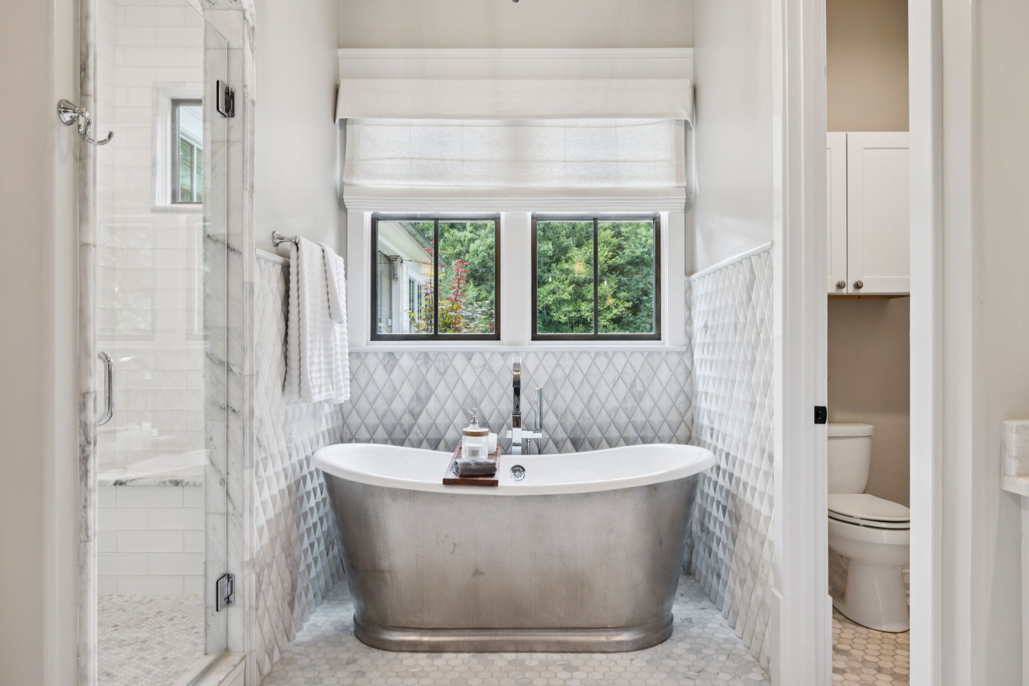 7011 Lindley Hill Ln