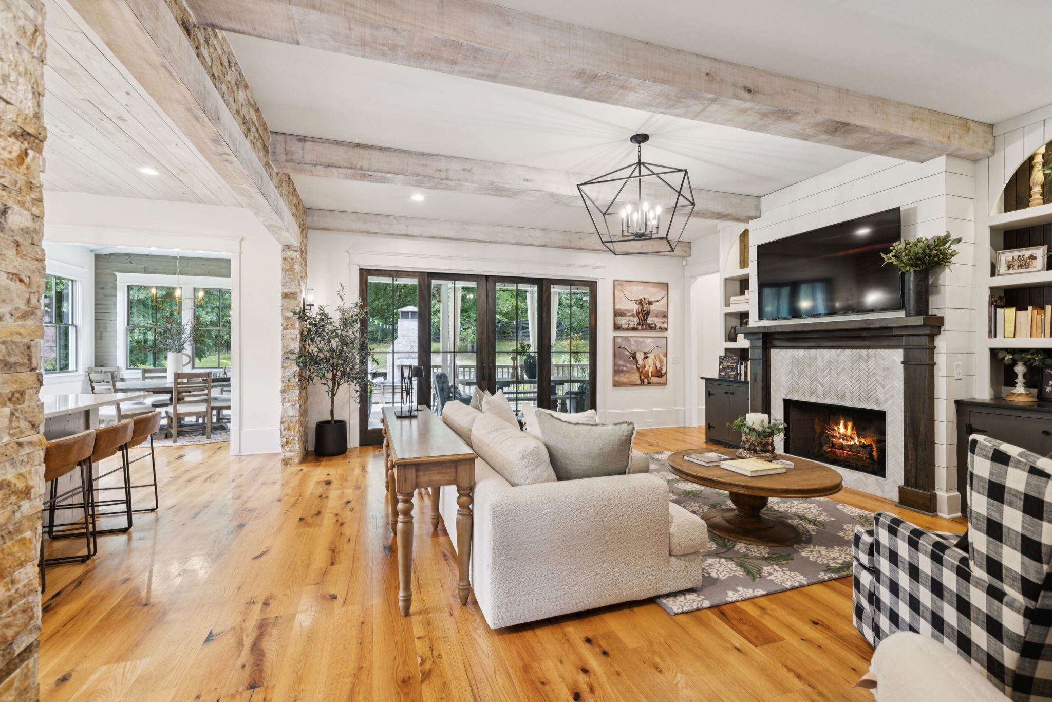 7011 Lindley Hill Ln