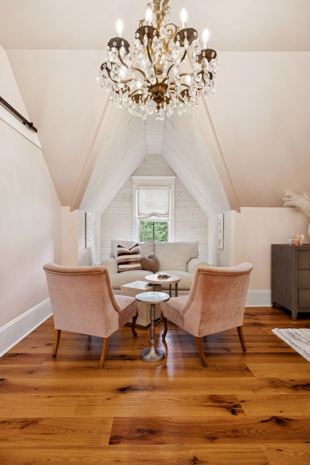 7011 Lindley Hill Ln