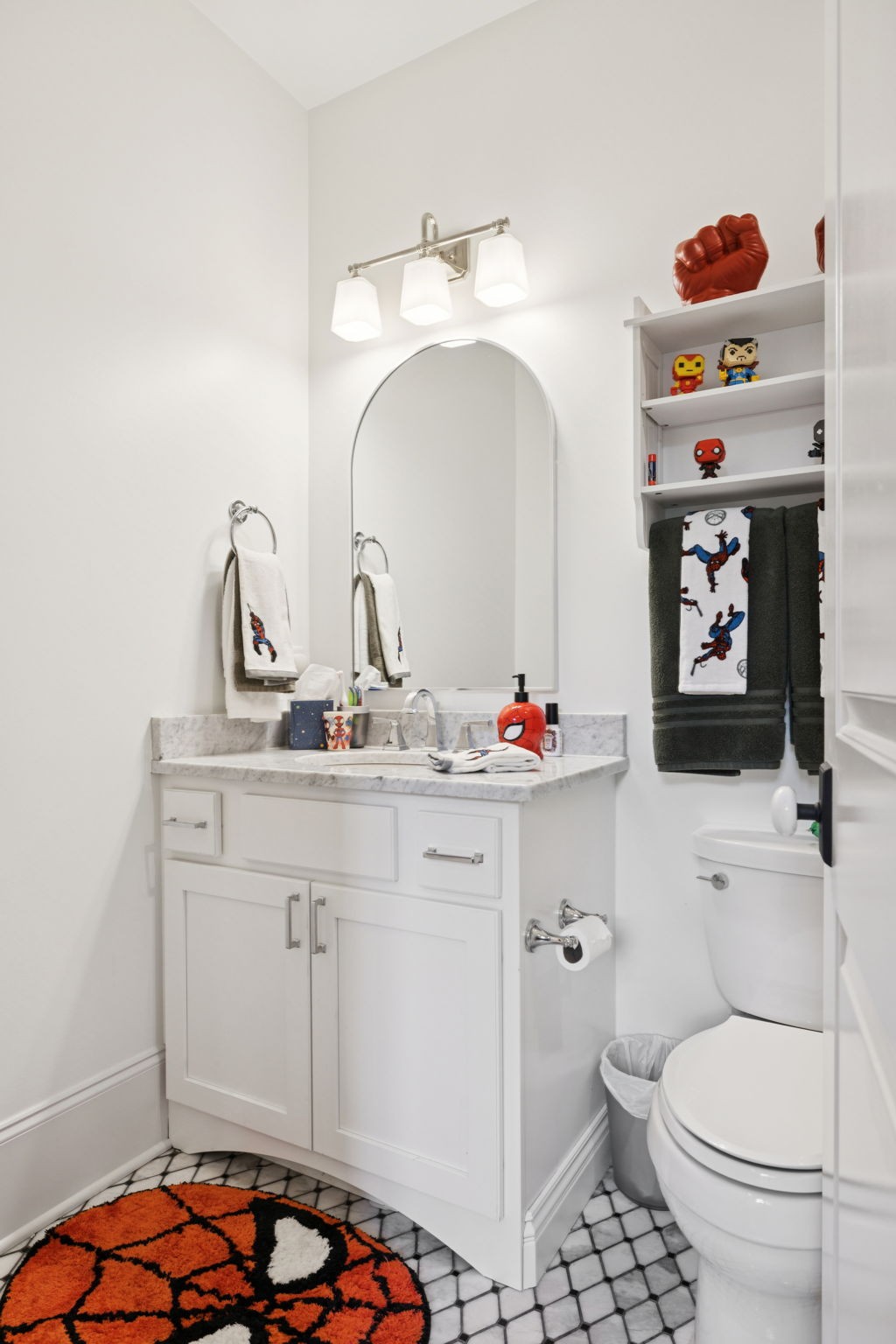 7011 Lindley Hill Ln