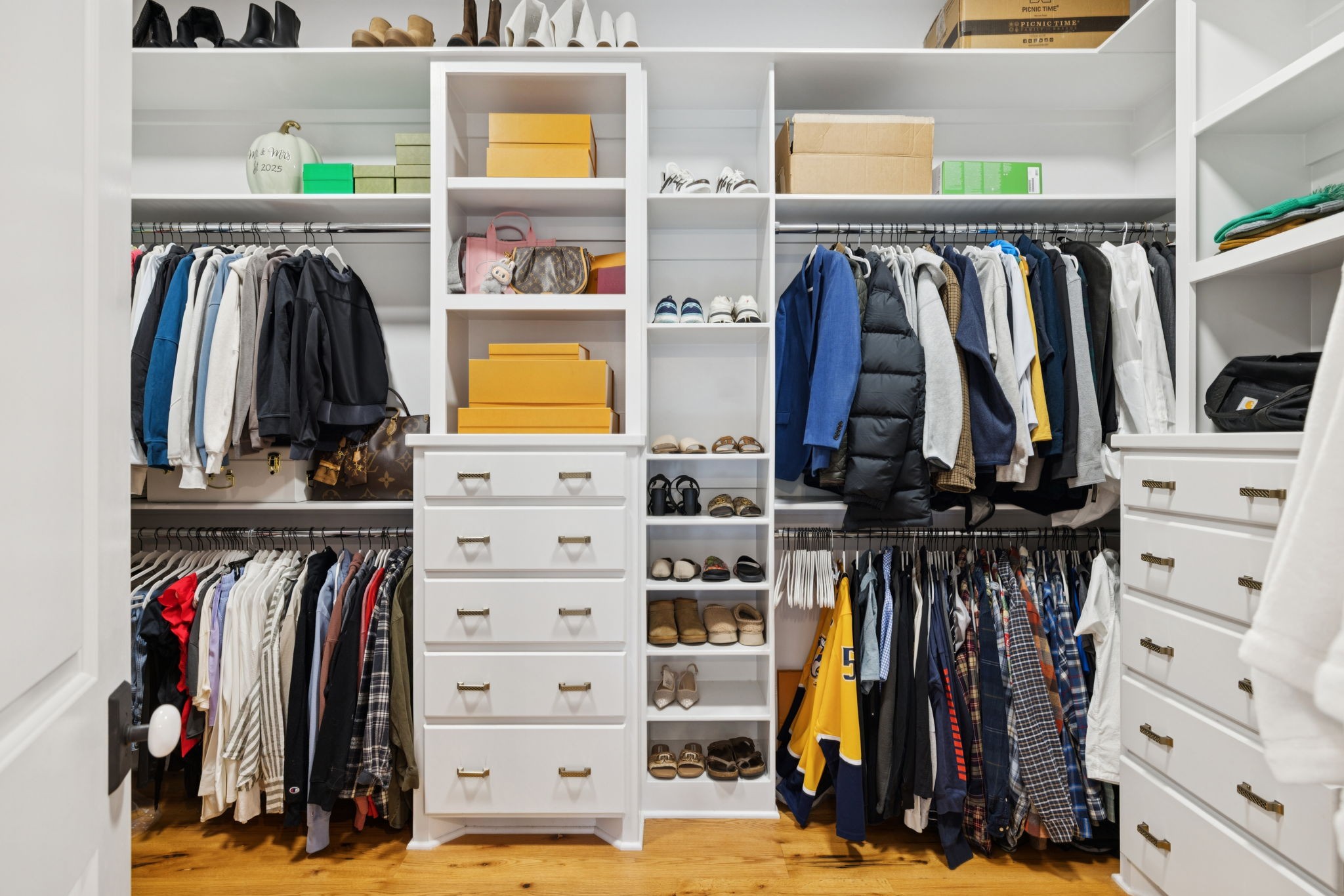 7011 Lindley Hill Ln