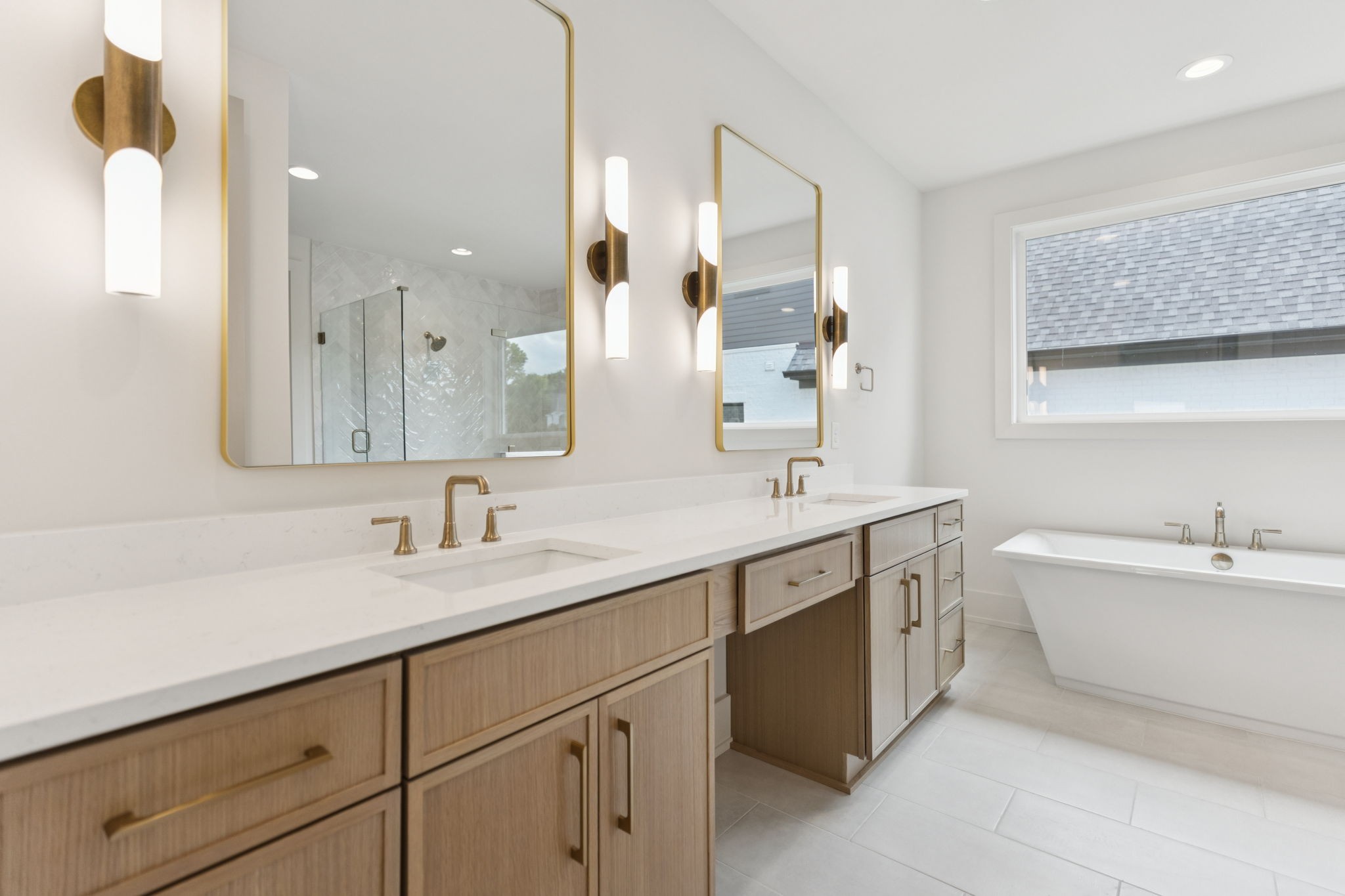 2935 Avenue Downs Dr