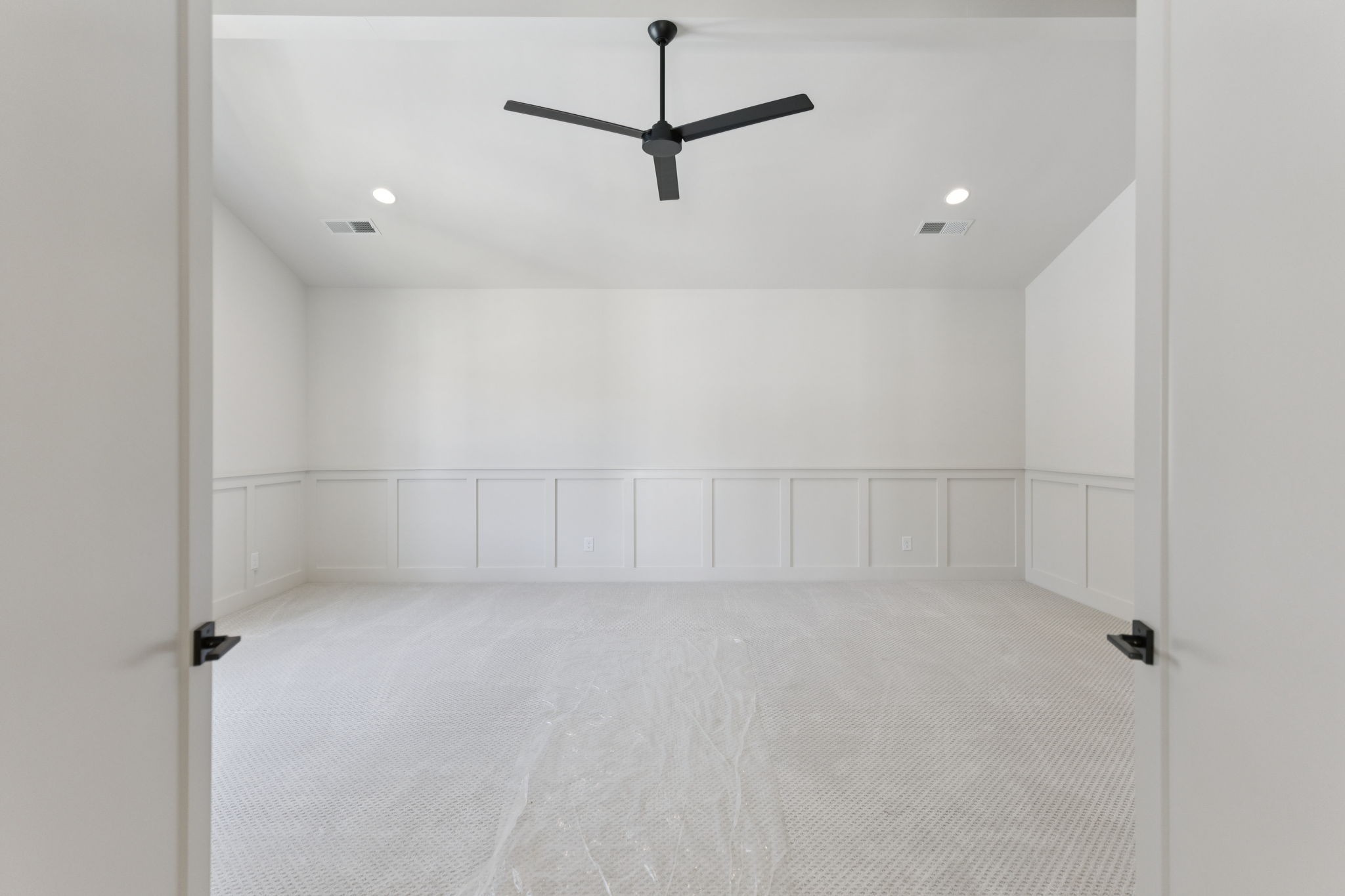 2935 Avenue Downs Dr