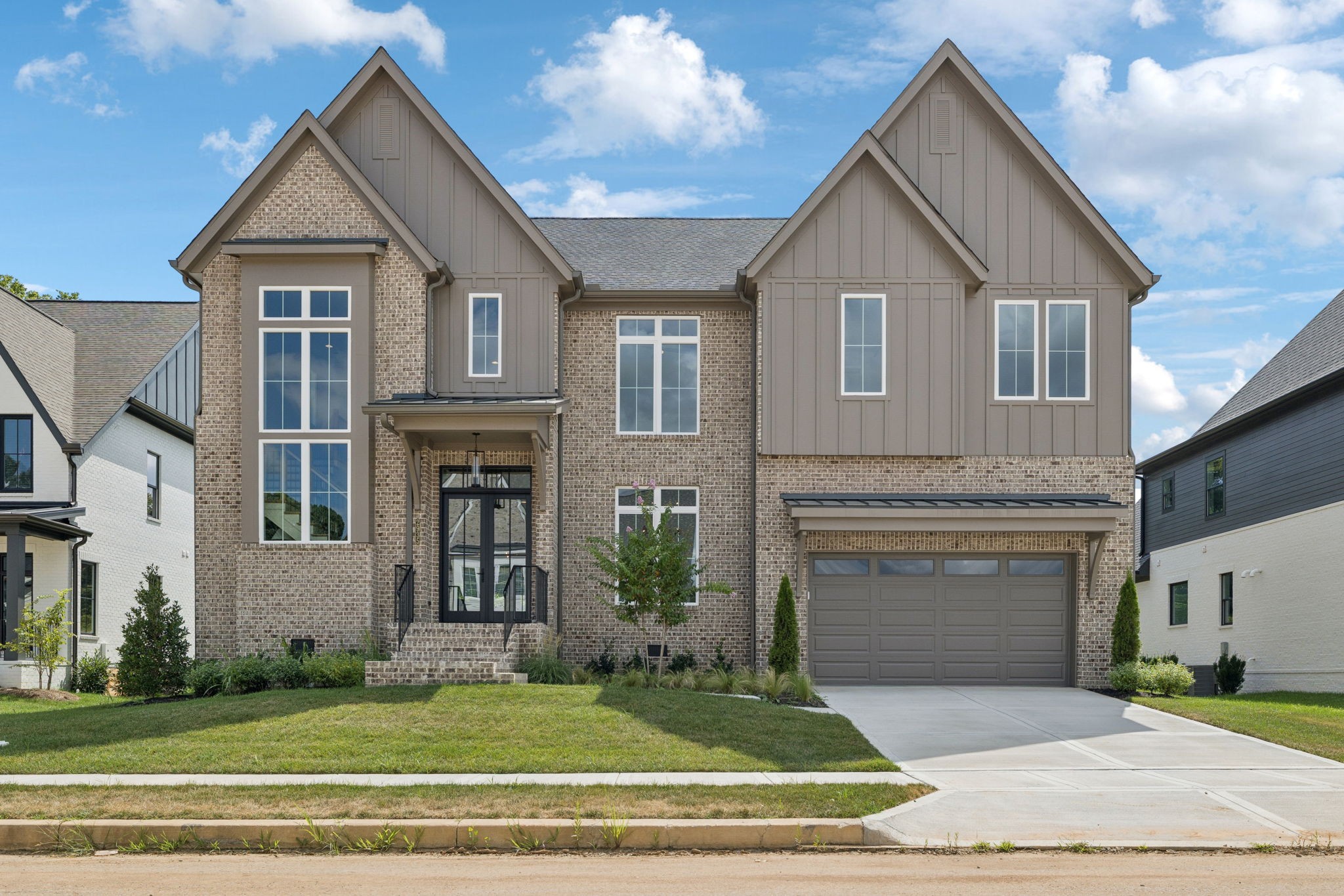 2935 Avenue Downs Dr