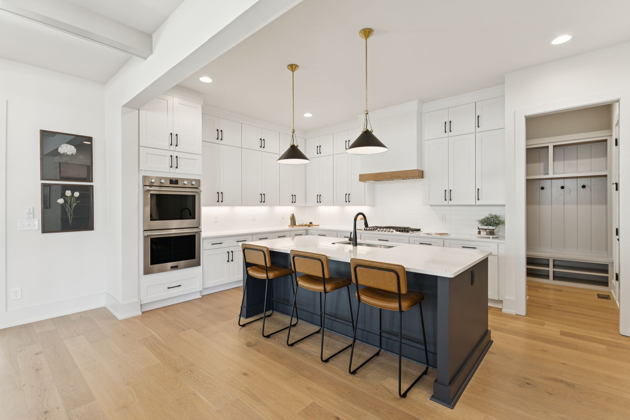 2935 Avenue Downs Dr