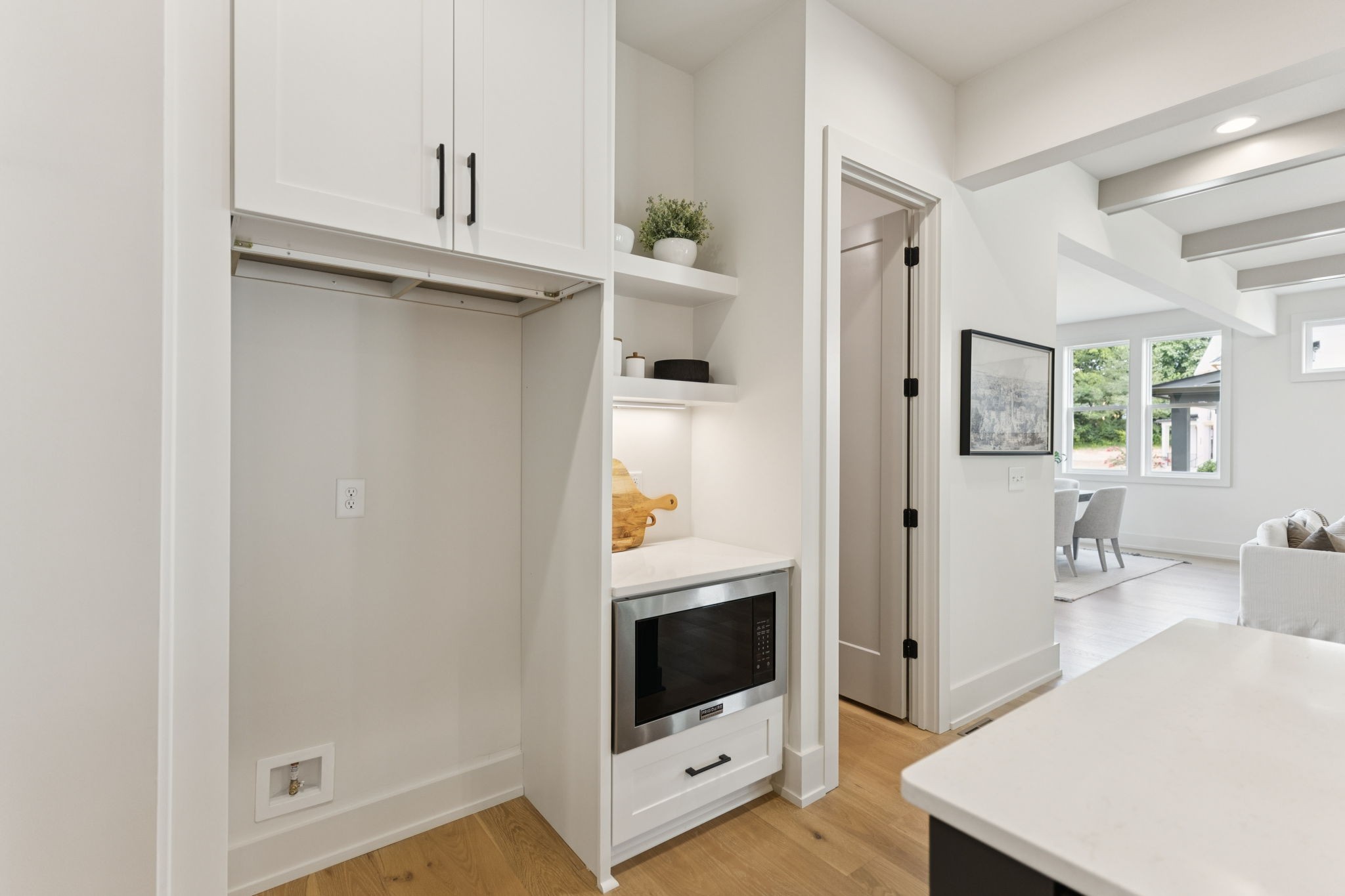 2935 Avenue Downs Dr