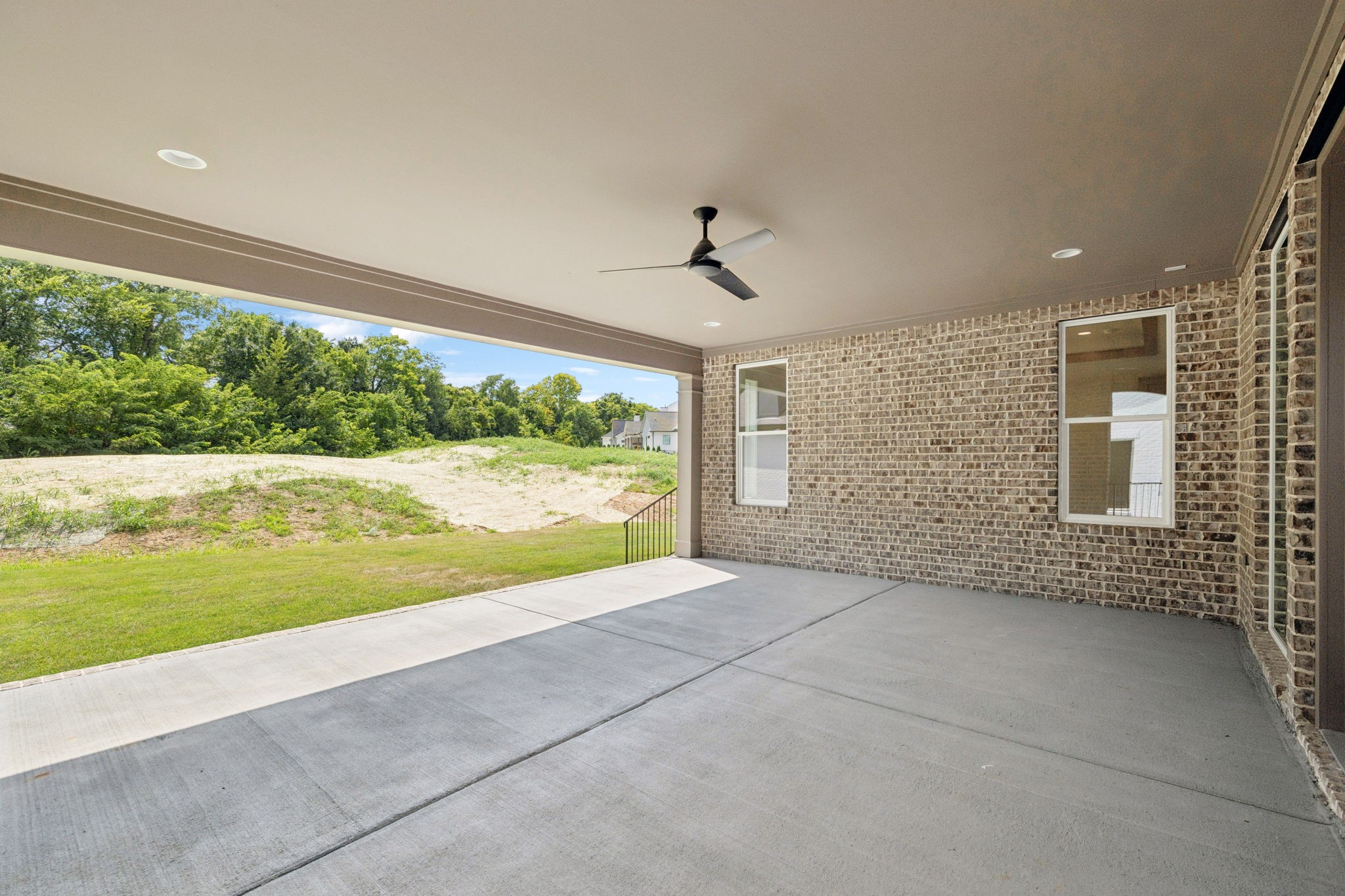 2935 Avenue Downs Dr