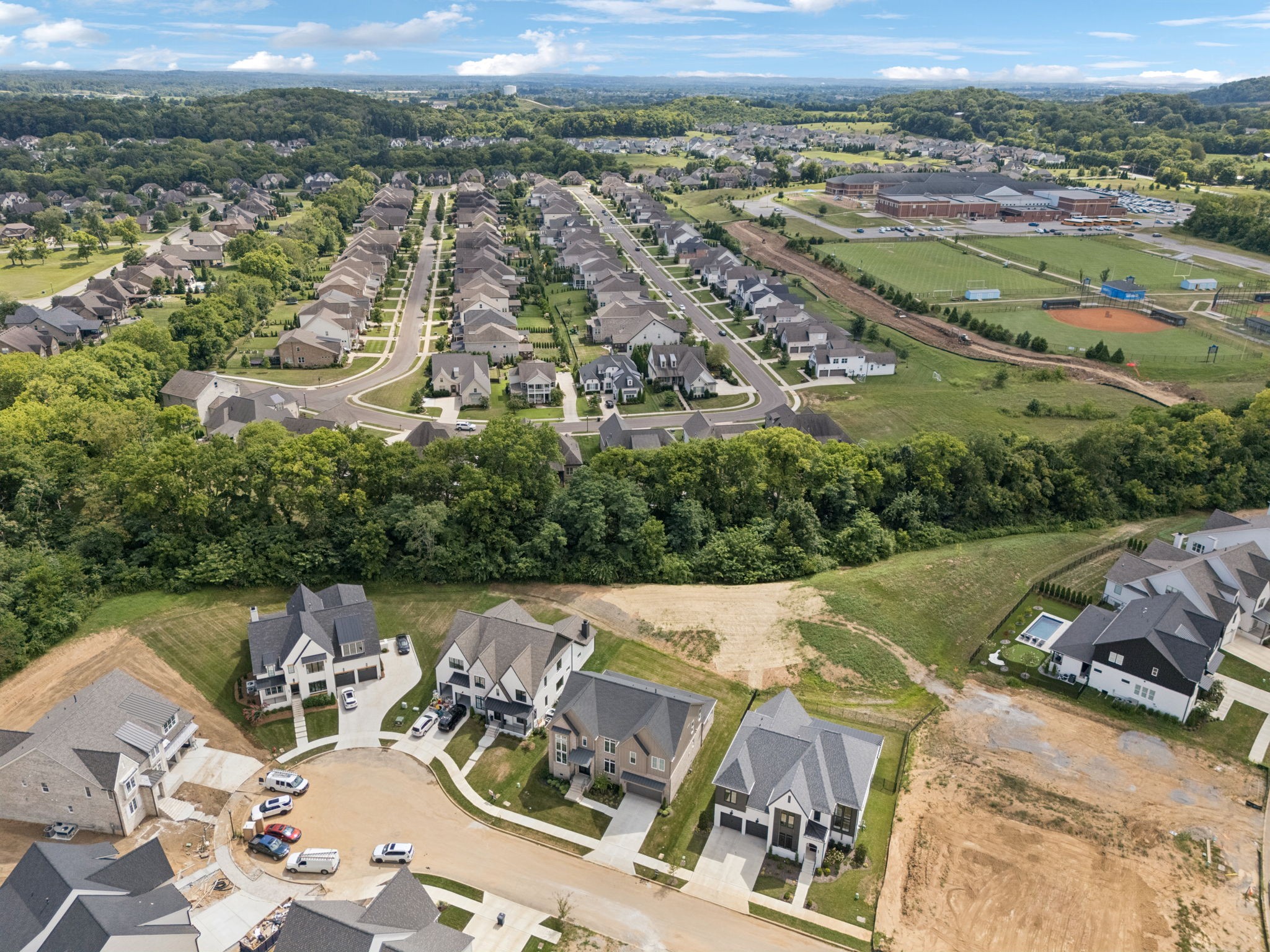 2935 Avenue Downs Dr