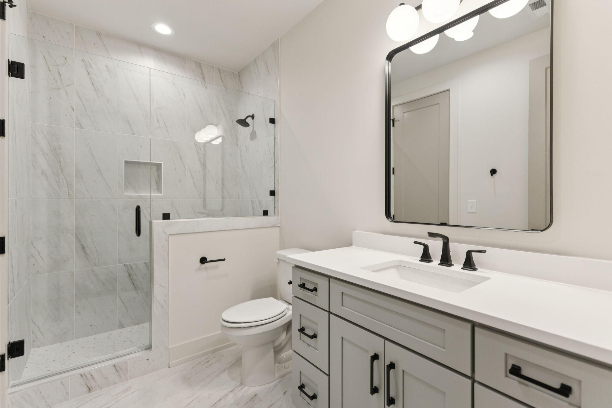 2935 Avenue Downs Dr