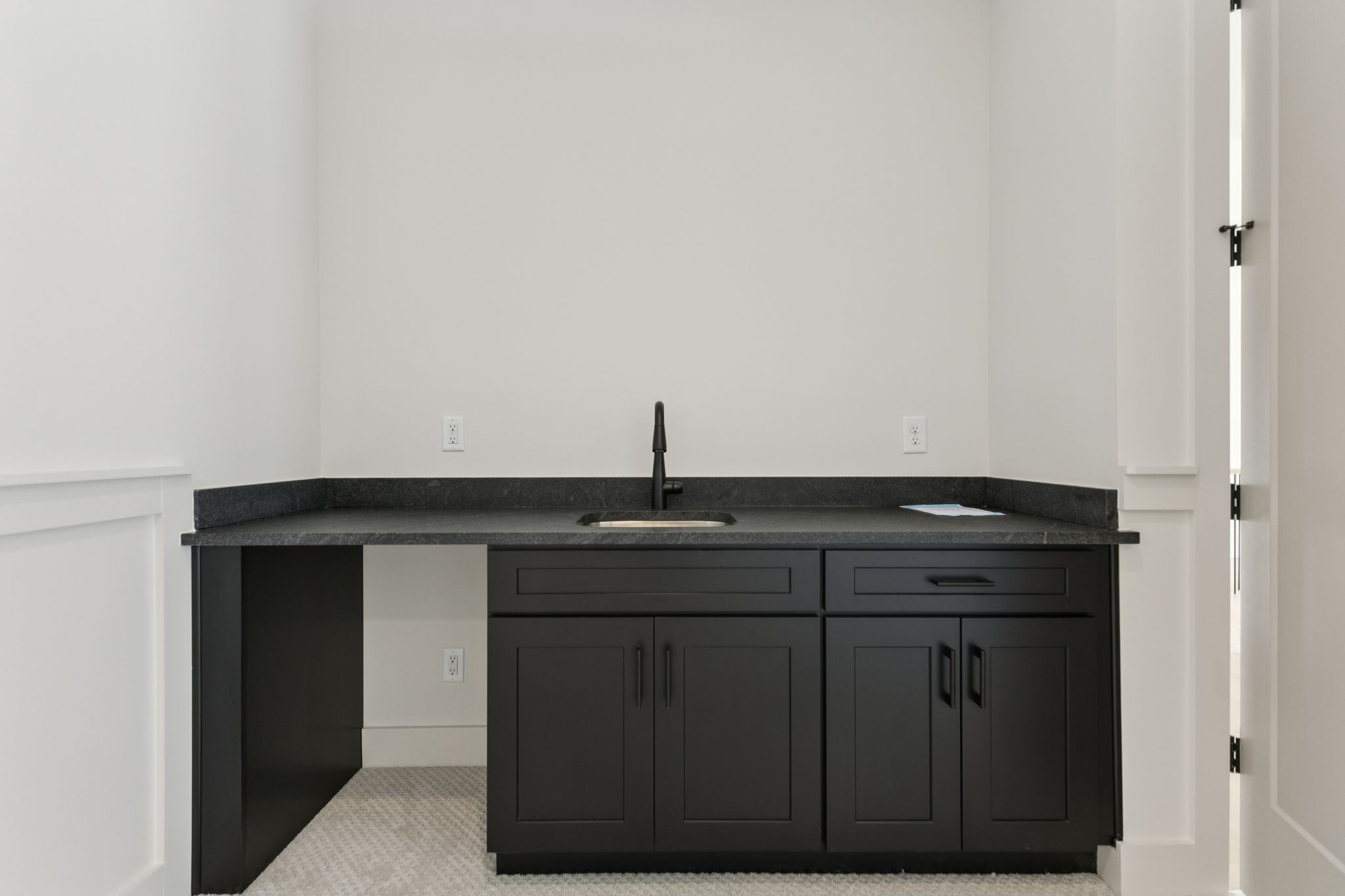 2935 Avenue Downs Dr