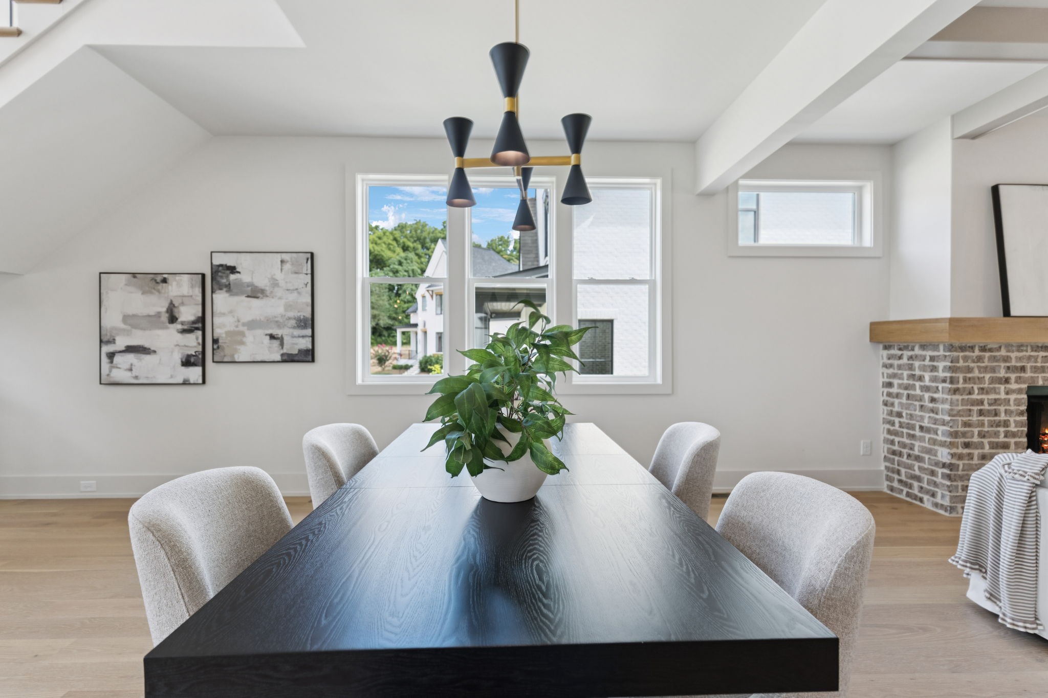 2935 Avenue Downs Dr