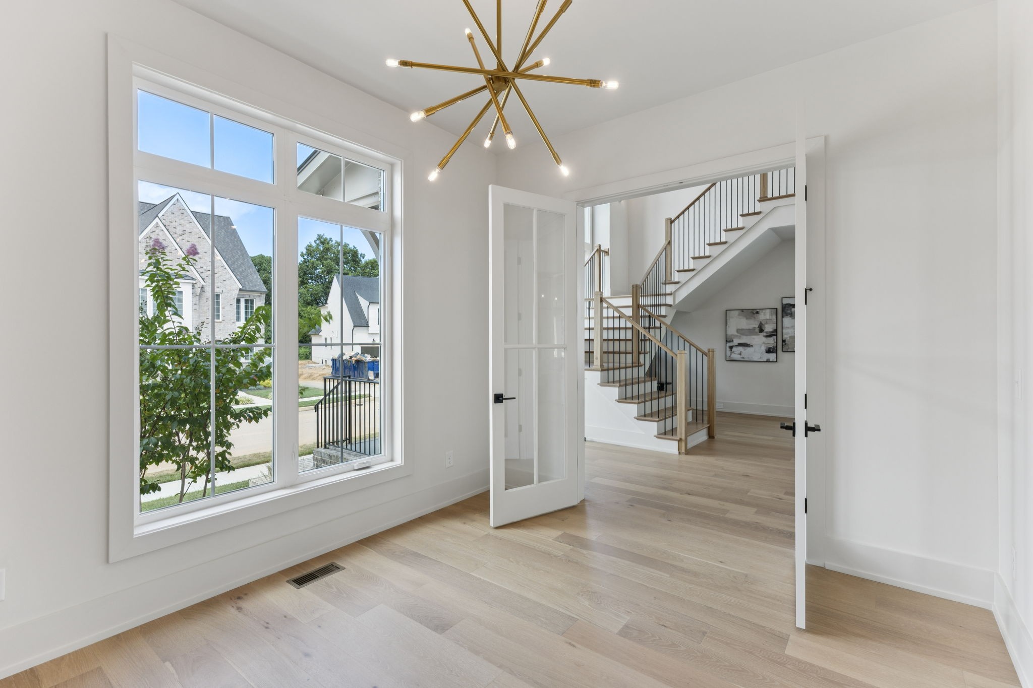 2935 Avenue Downs Dr