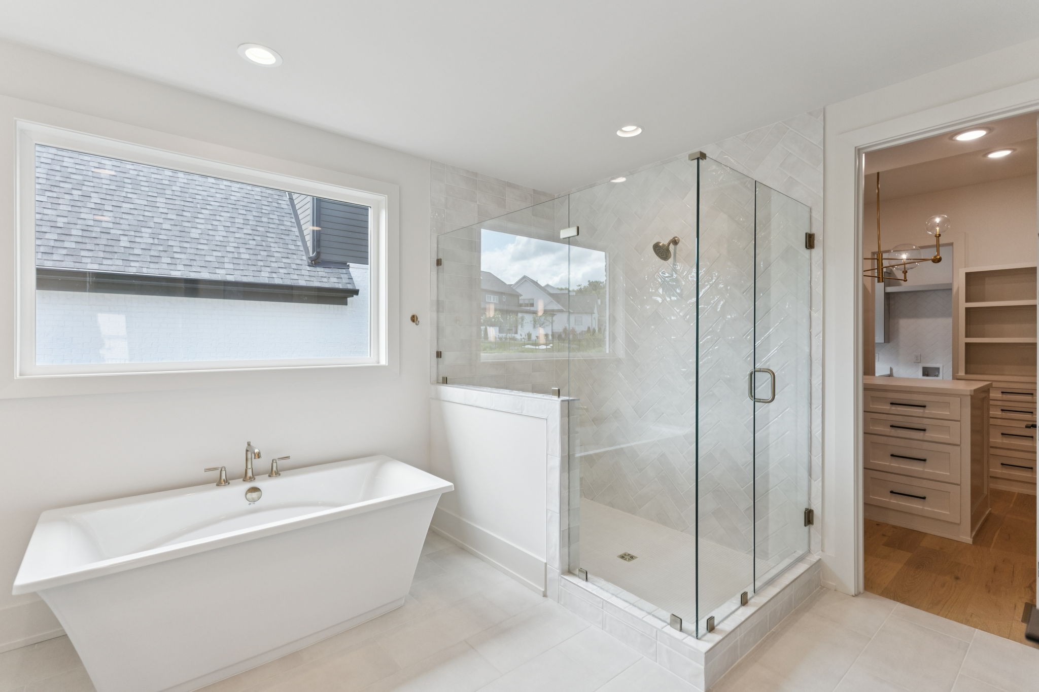 2935 Avenue Downs Dr