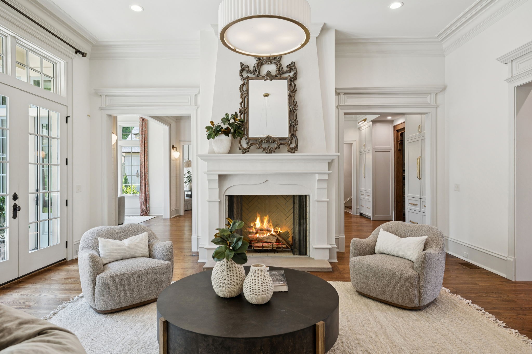 391 The Lady of the Lake Ln