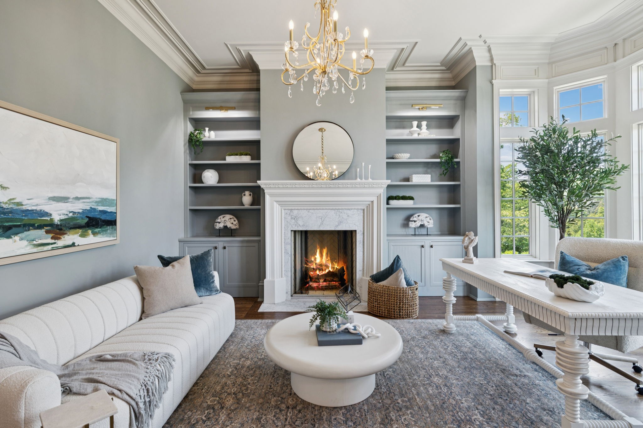 391 The Lady of the Lake Ln