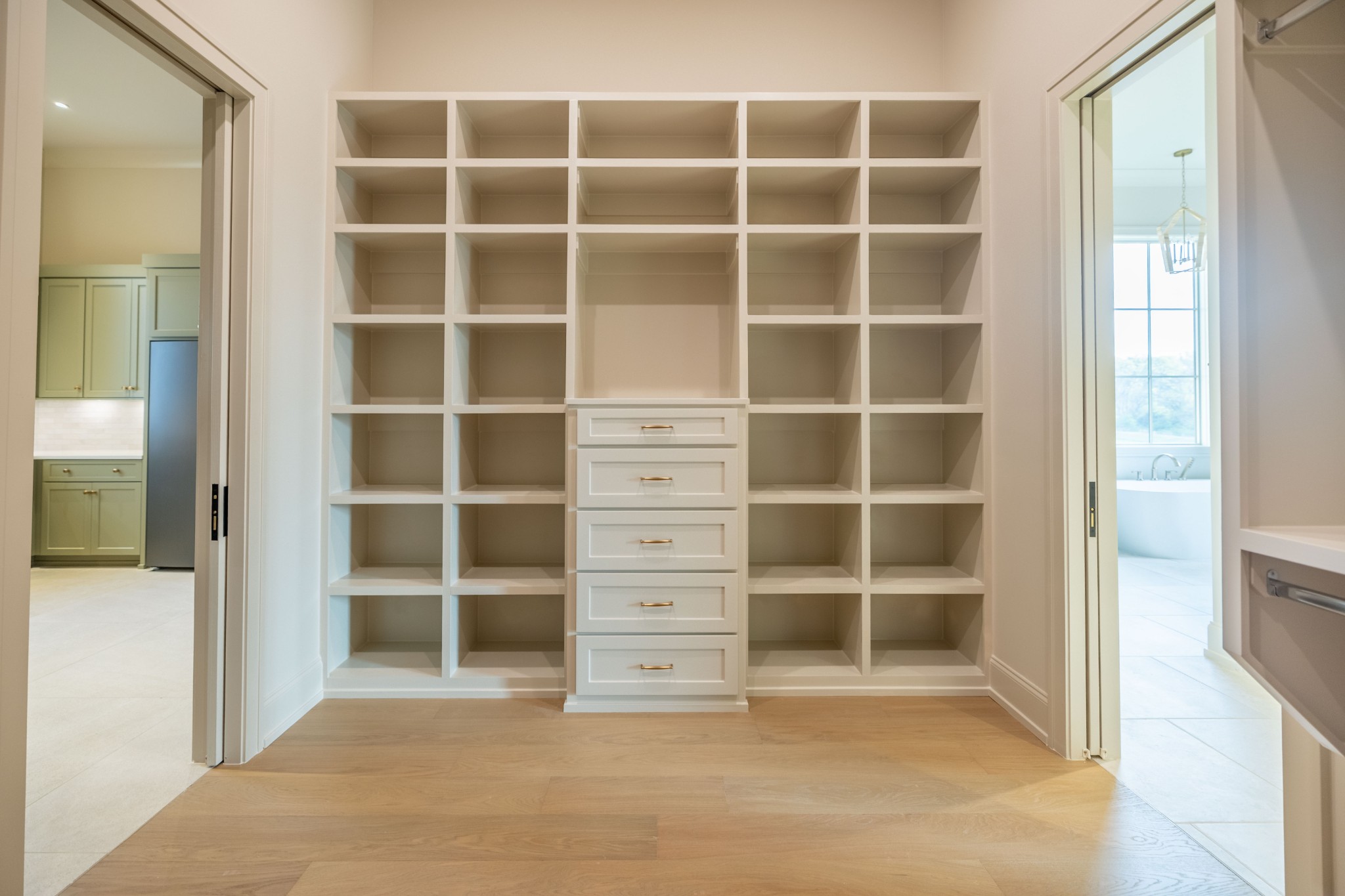 6064 Porters Union Way