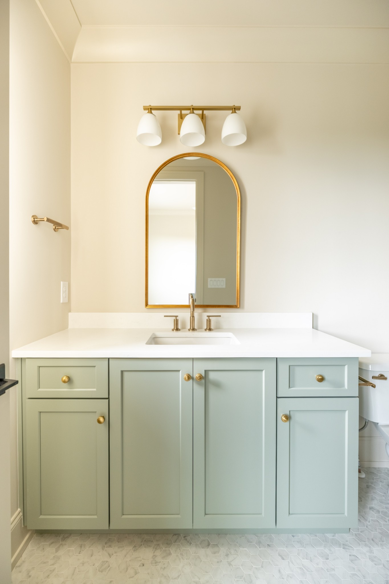 6064 Porters Union Way