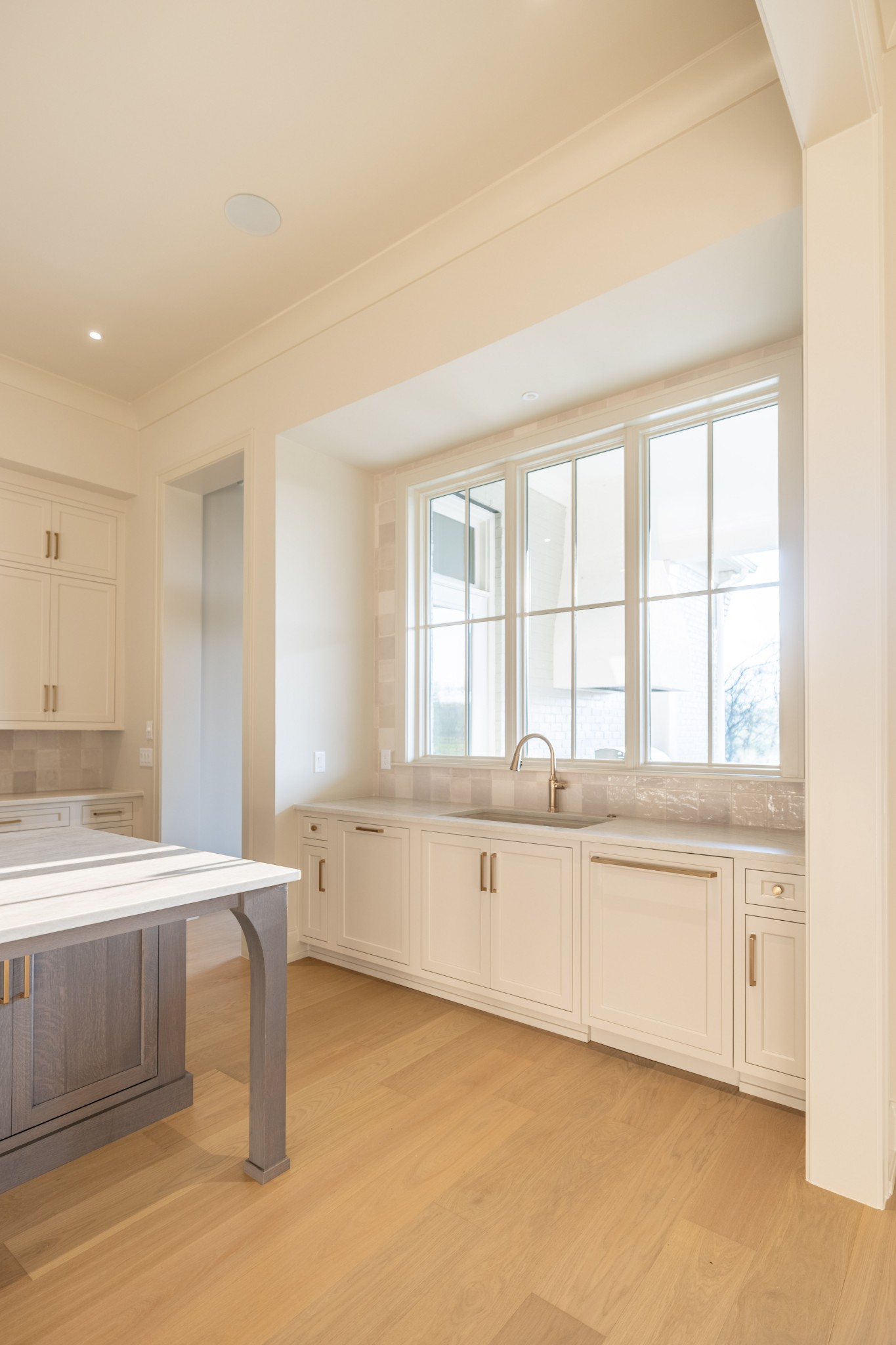 6064 Porters Union Way