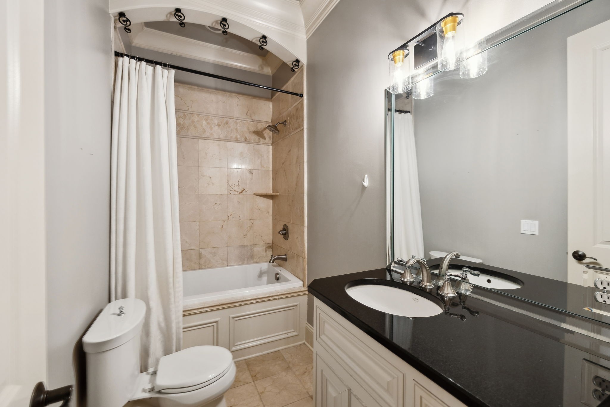 128 Woodward Hills Pl