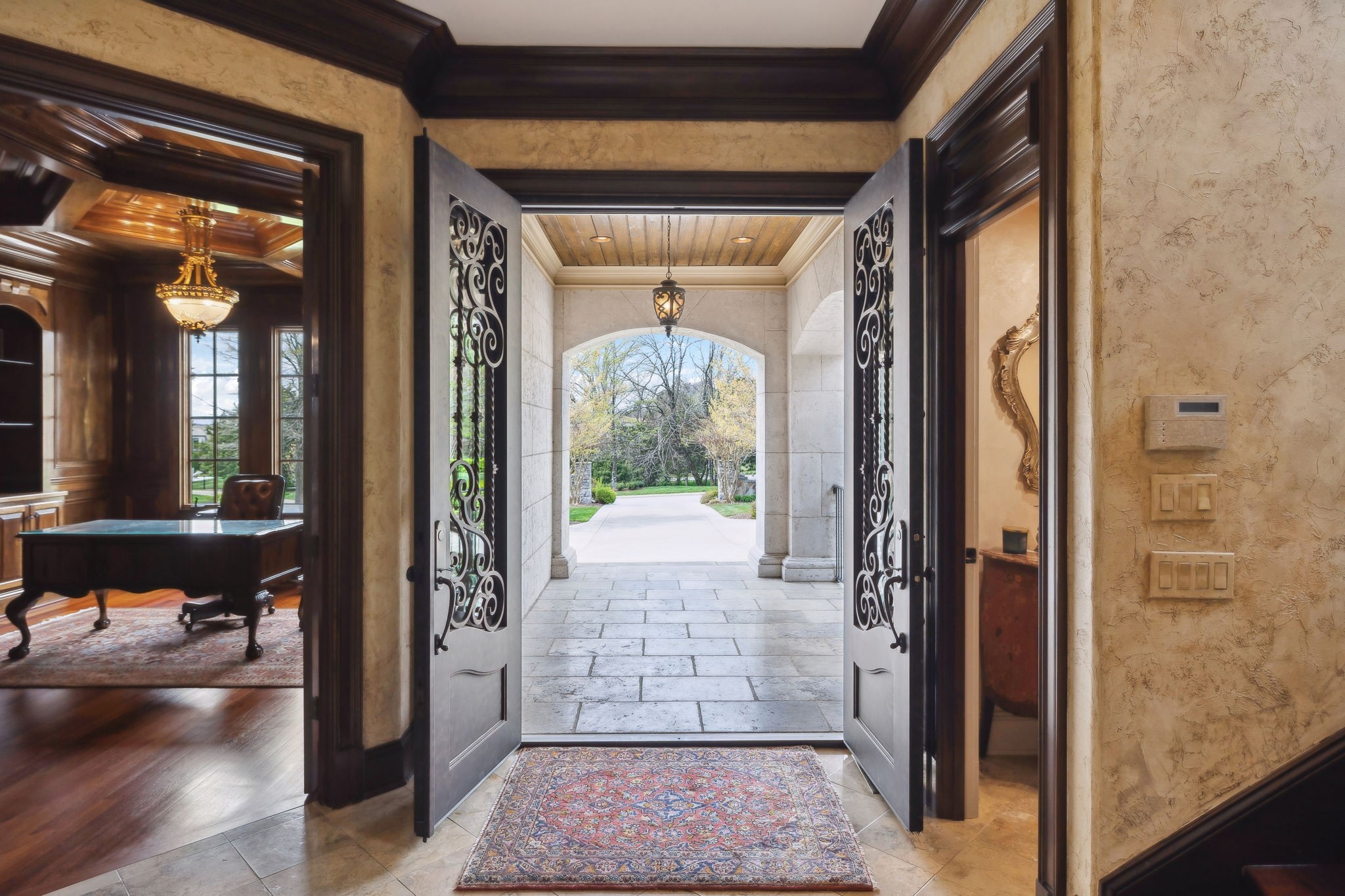 128 Woodward Hills Pl