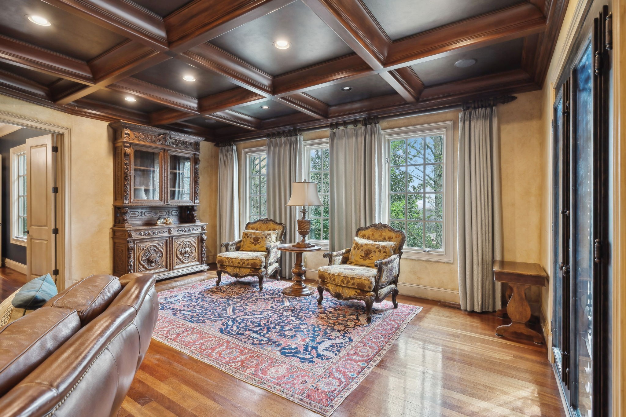 128 Woodward Hills Pl