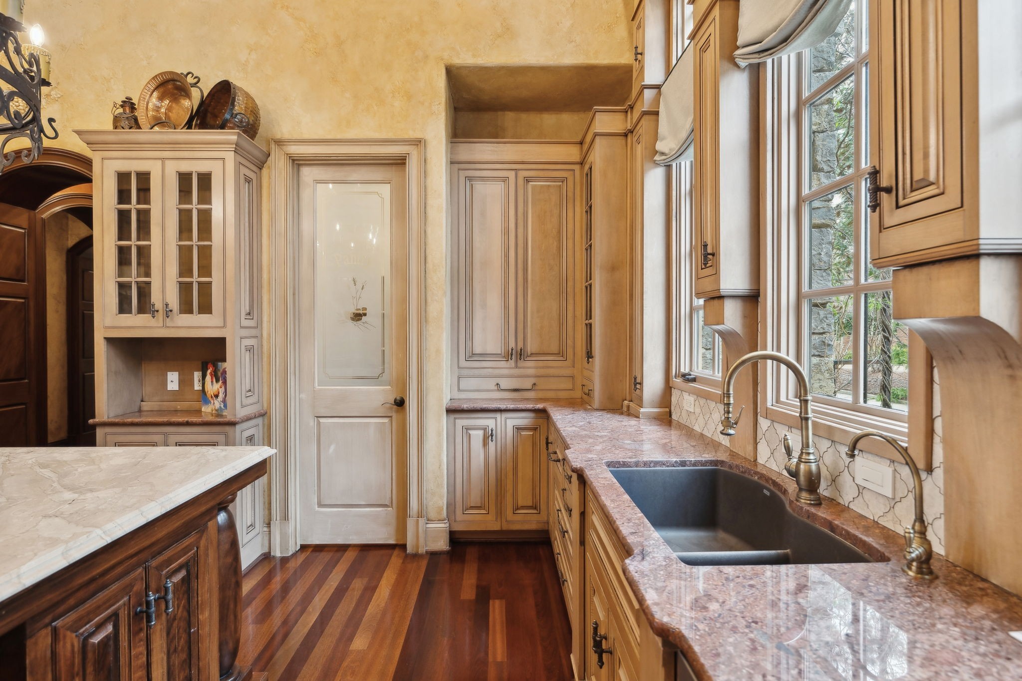 128 Woodward Hills Pl