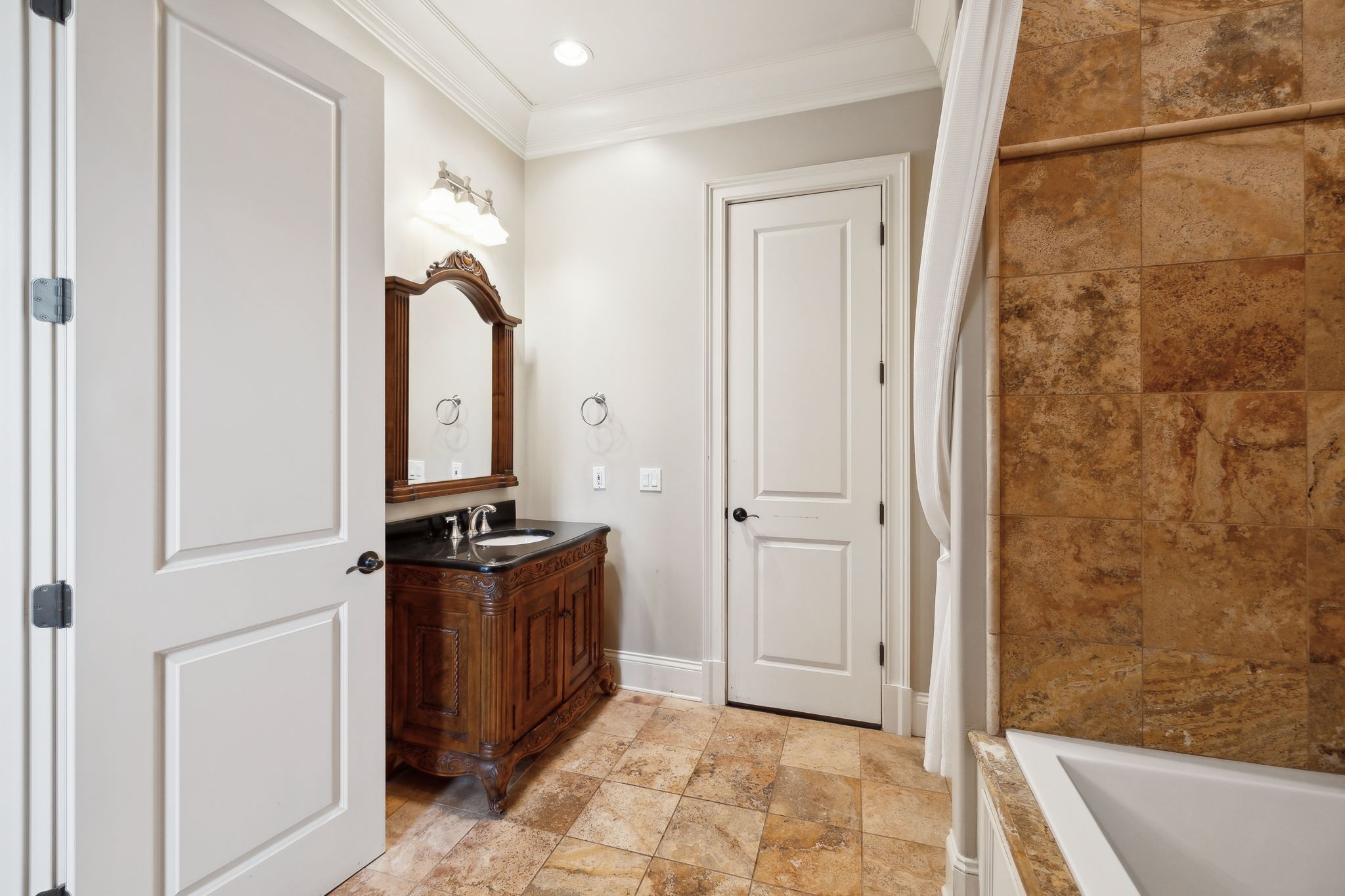 128 Woodward Hills Pl