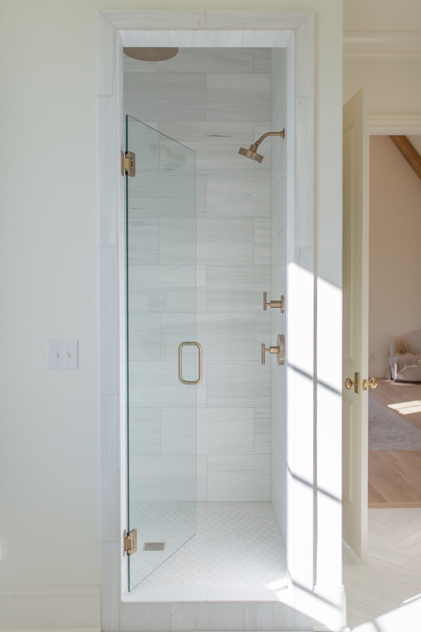 6034 Frazier Park Ln