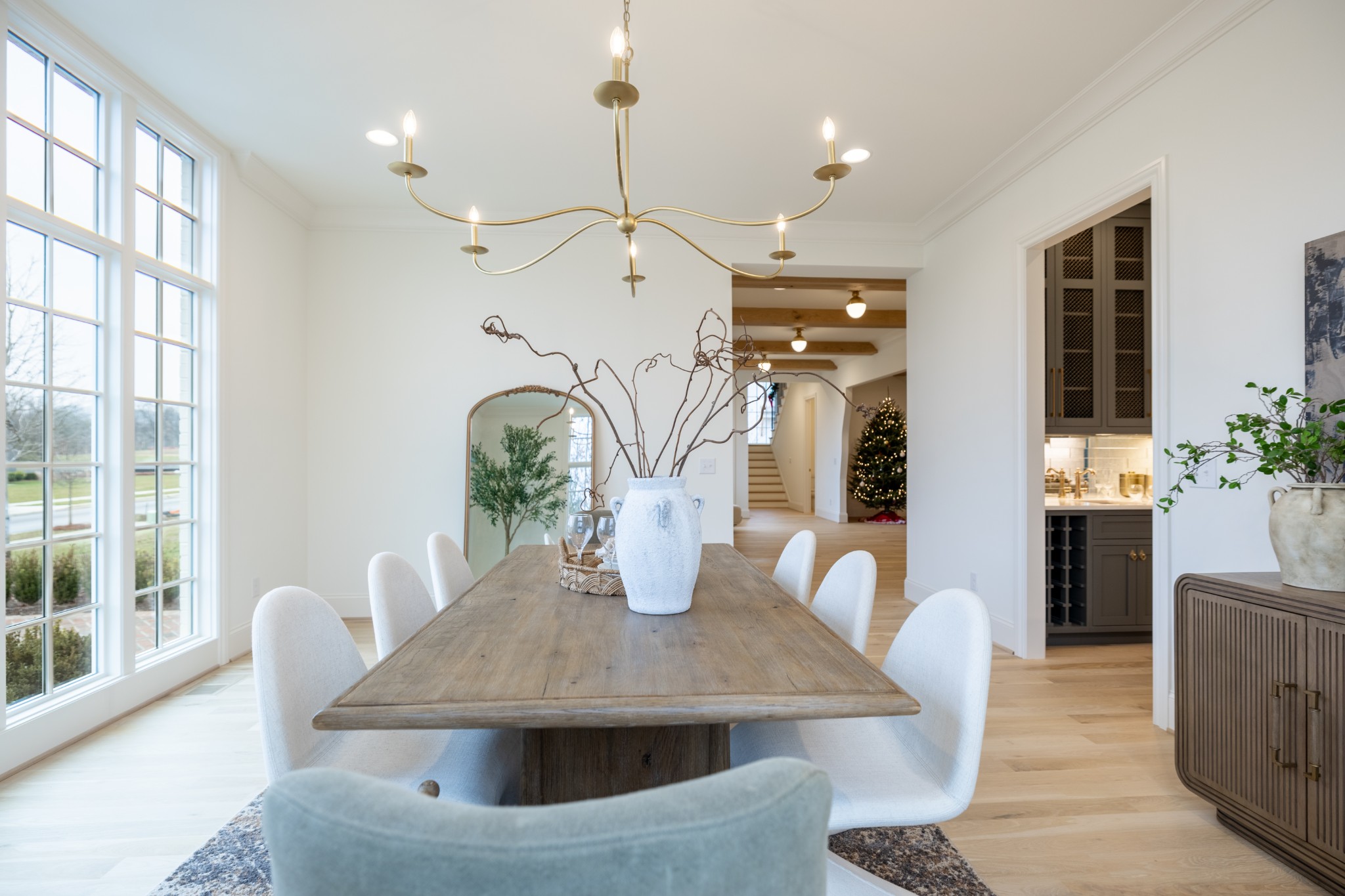 6034 Frazier Park Ln