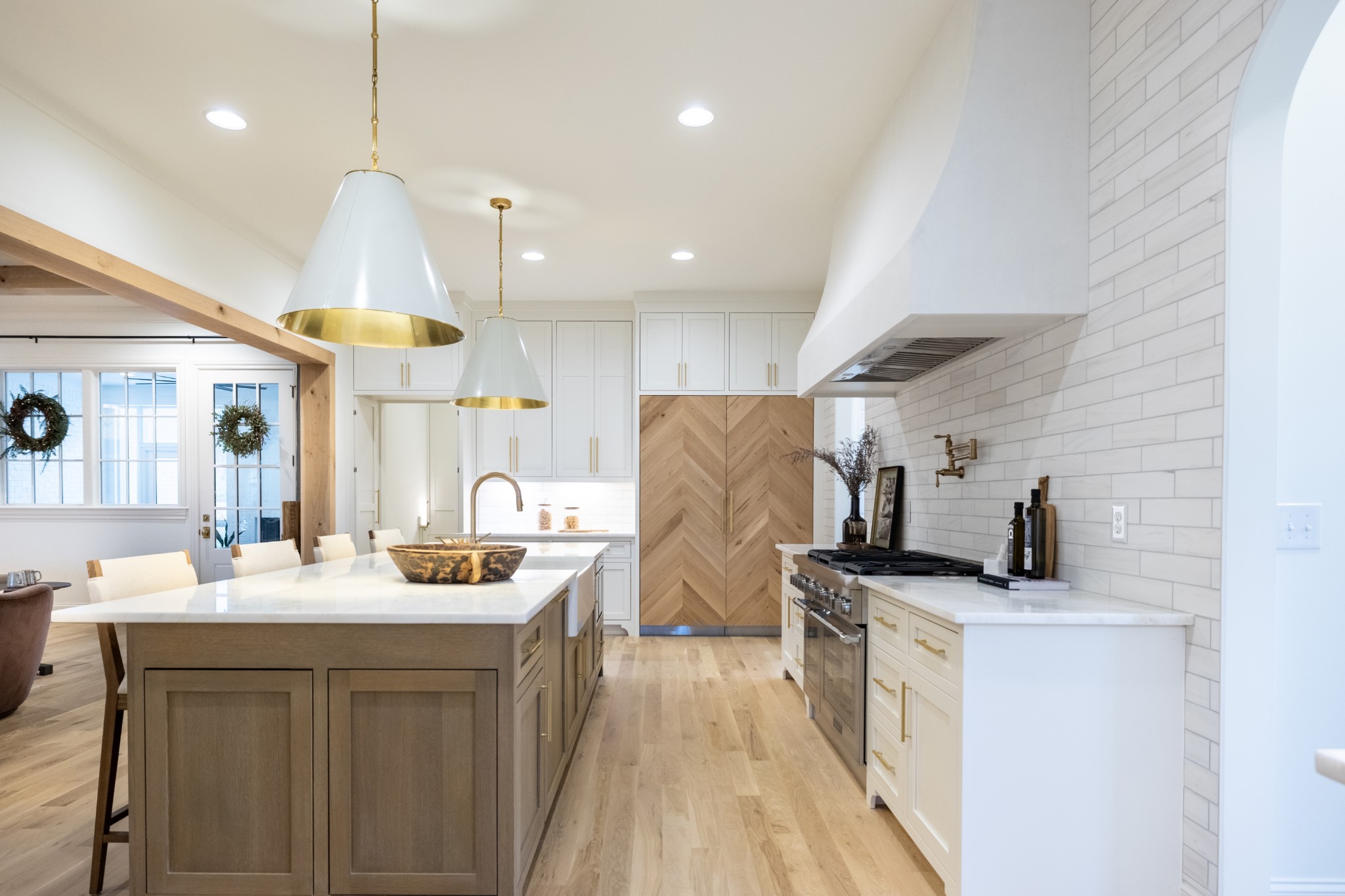 6034 Frazier Park Ln