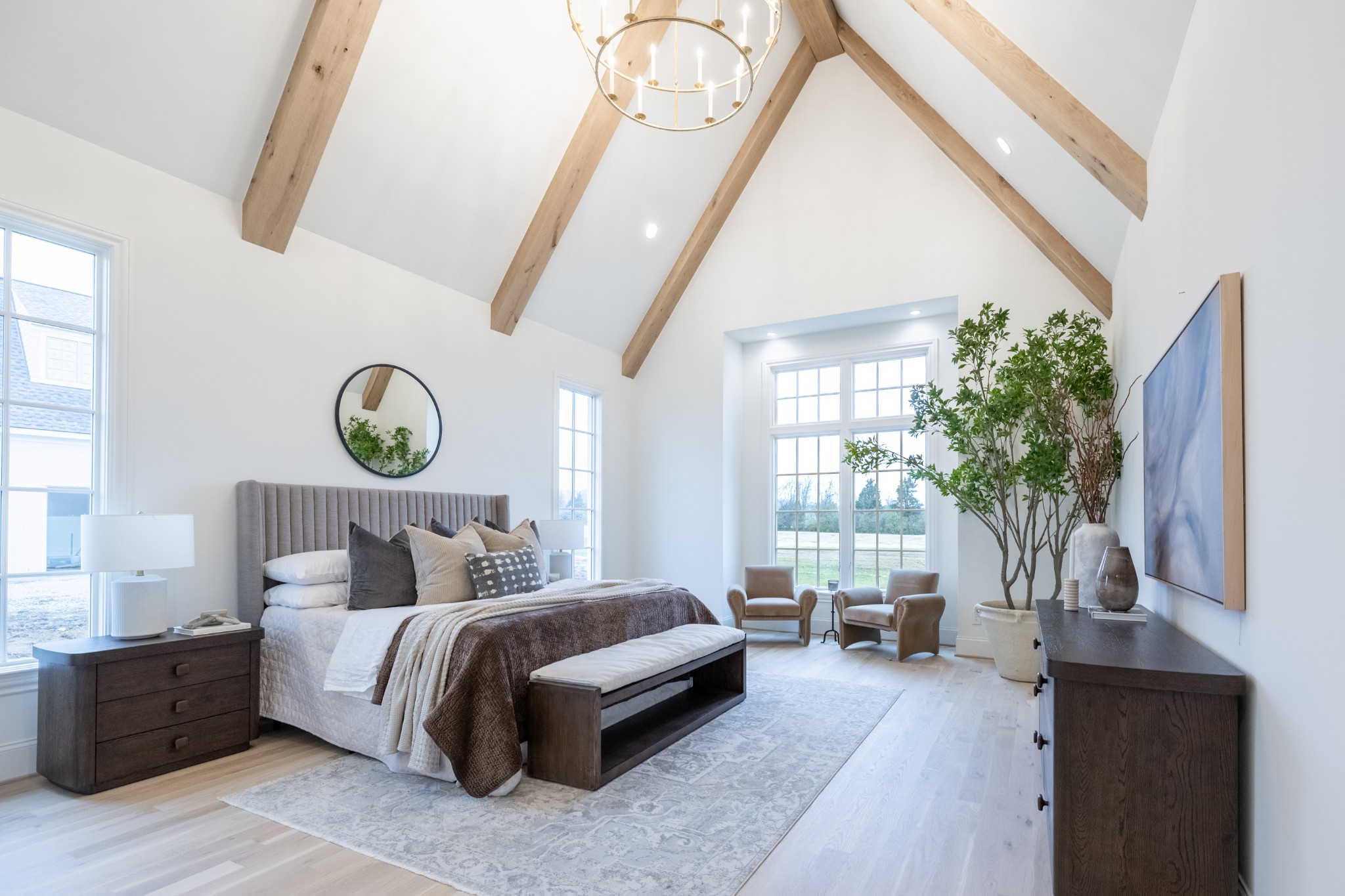 6034 Frazier Park Ln