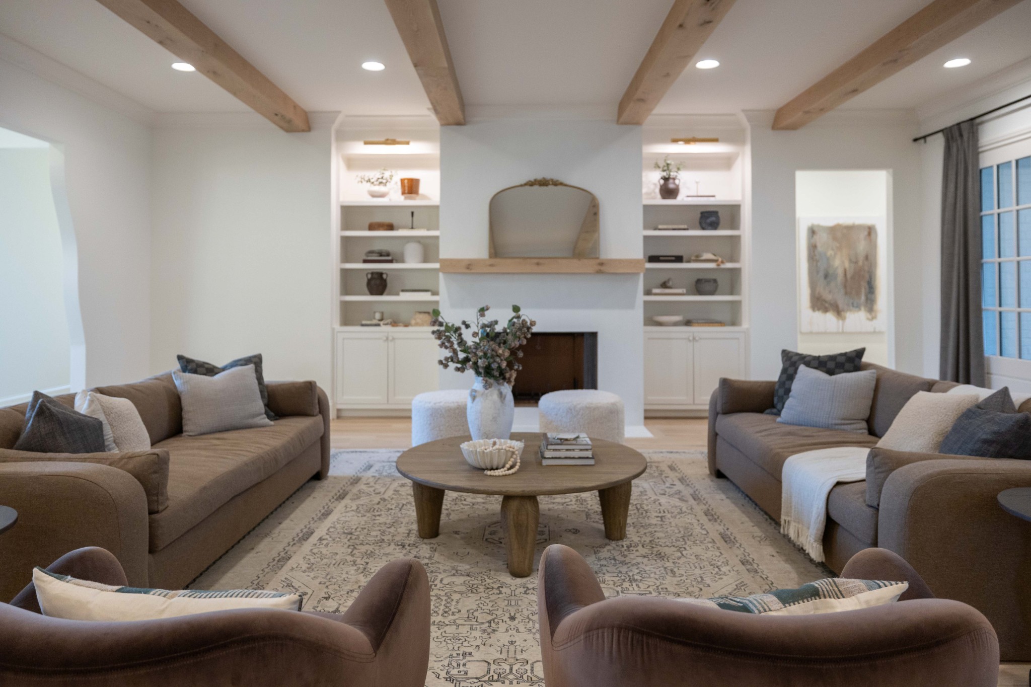 6034 Frazier Park Ln