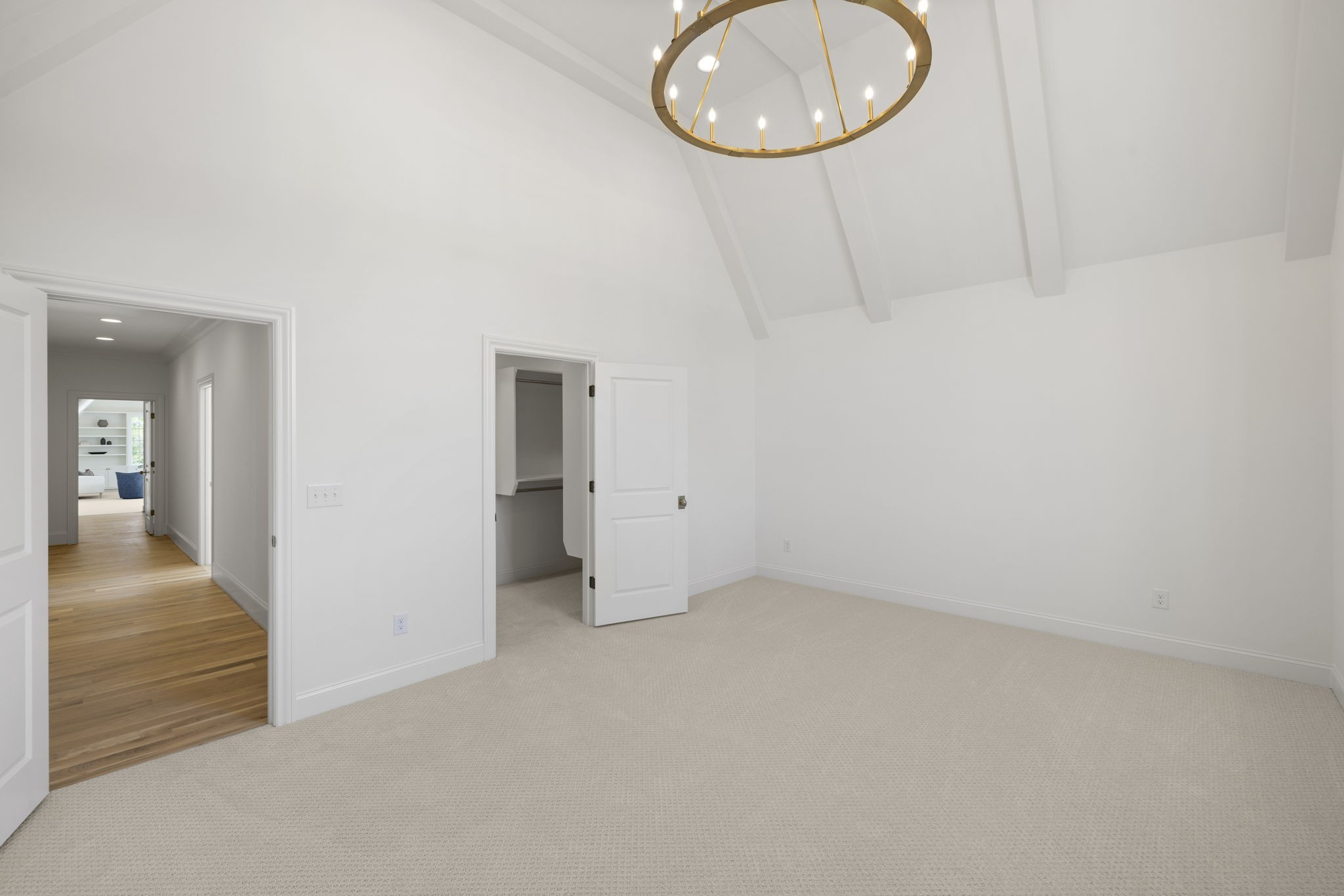 6034 Frazier Park Ln