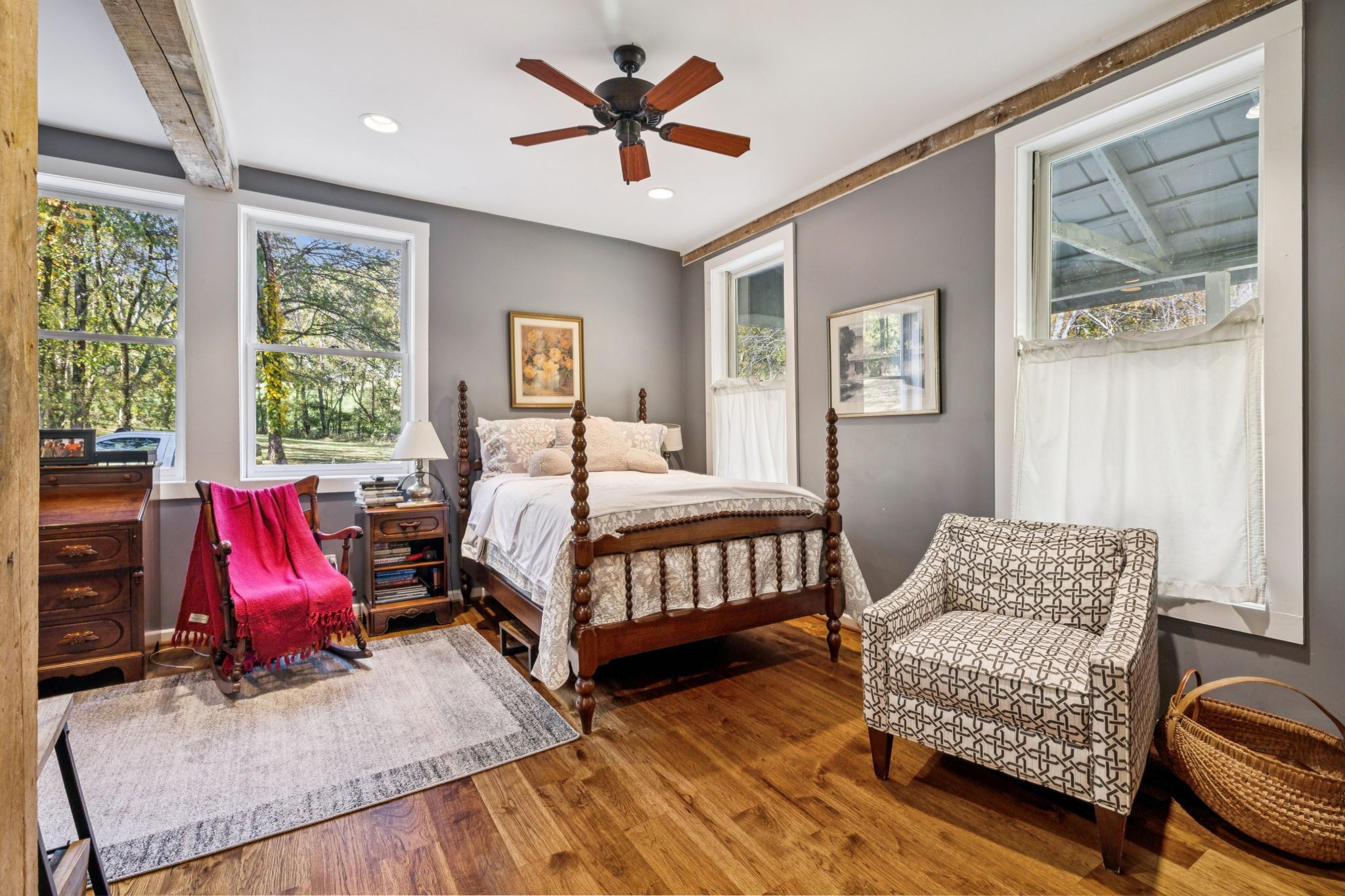 2060 Old Hillsboro Rd