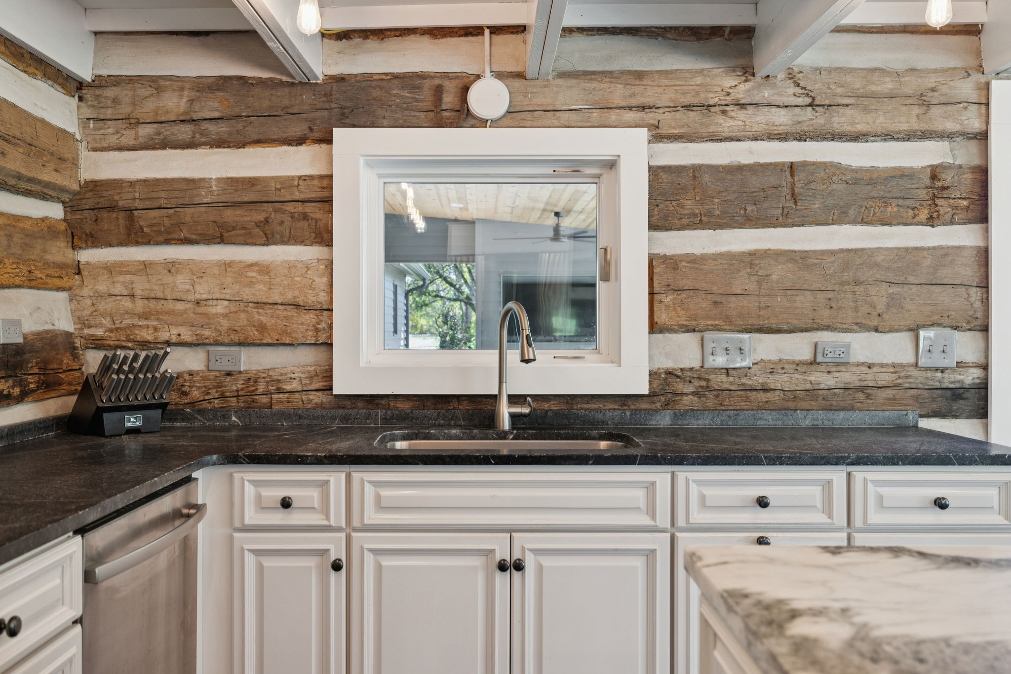 2060 Old Hillsboro Rd