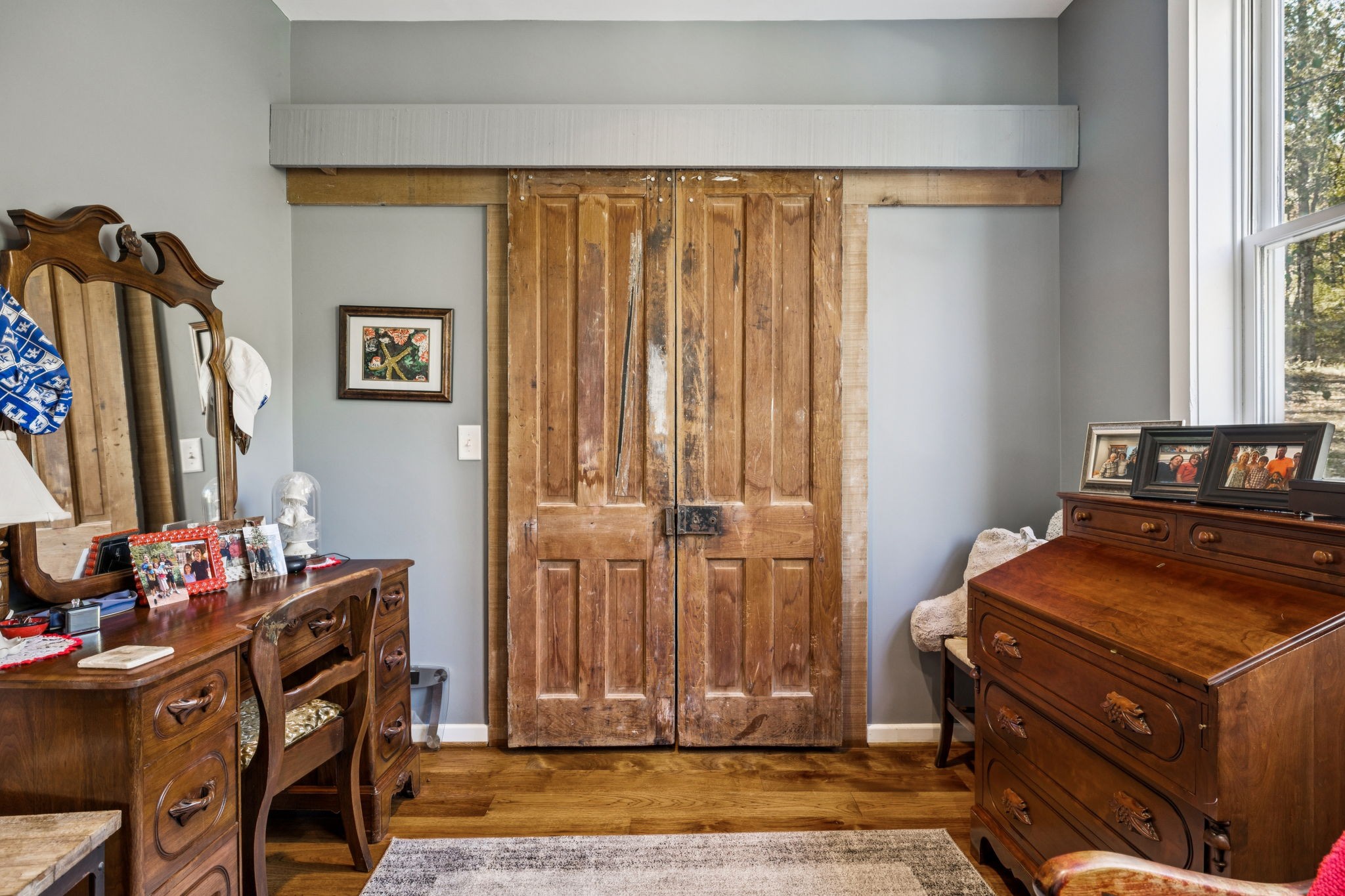 2060 Old Hillsboro Rd