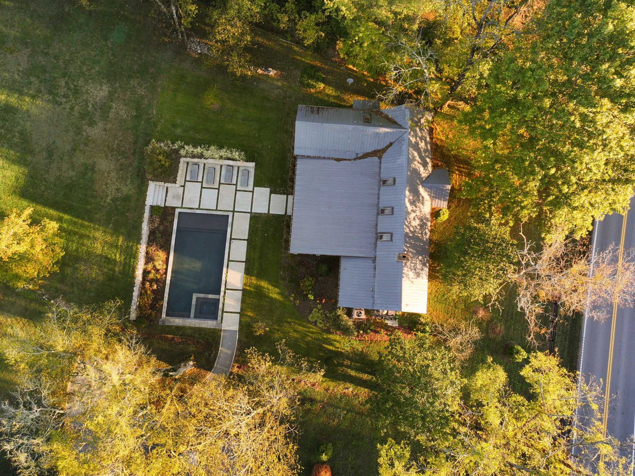 2060 Old Hillsboro Rd