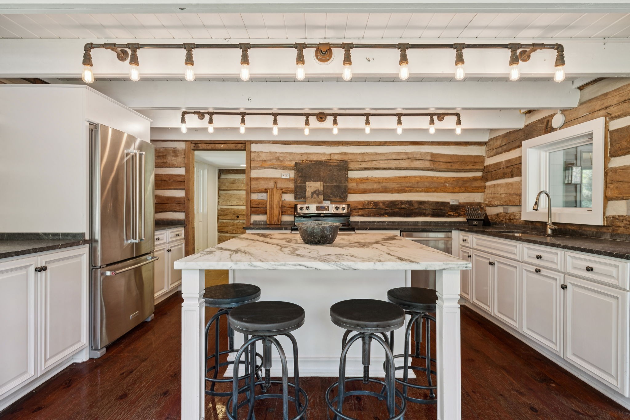 2060 Old Hillsboro Rd