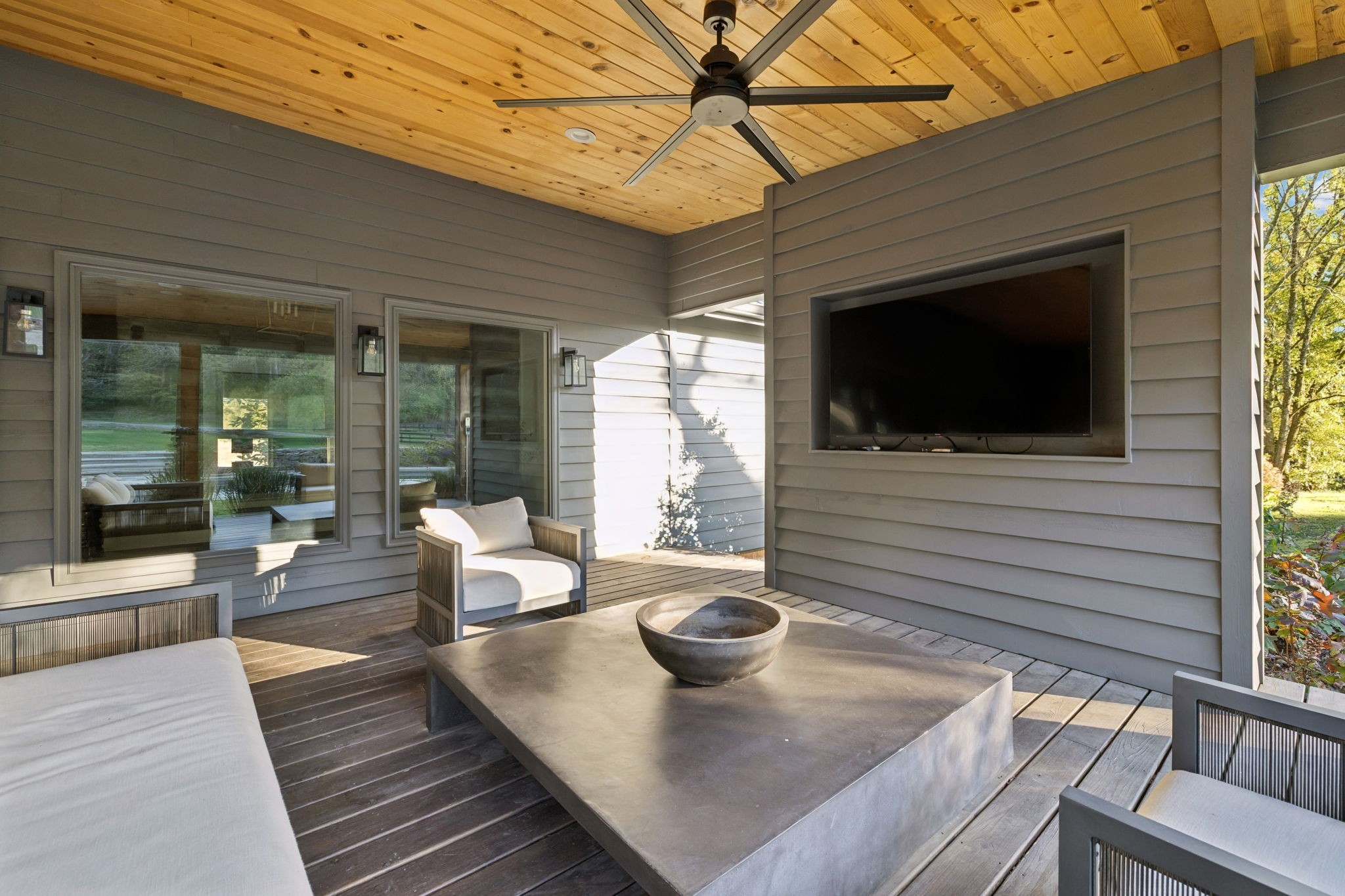 2060 Old Hillsboro Rd