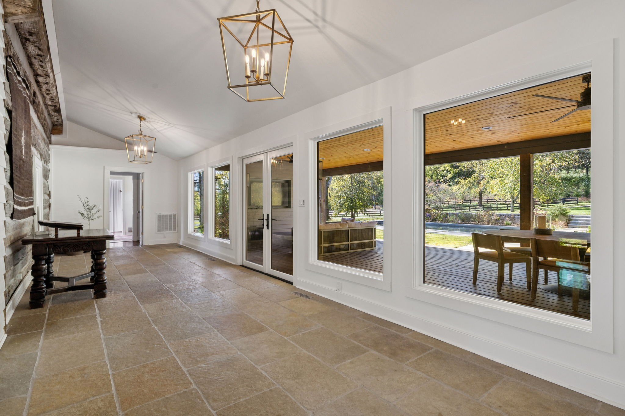 2060 Old Hillsboro Rd