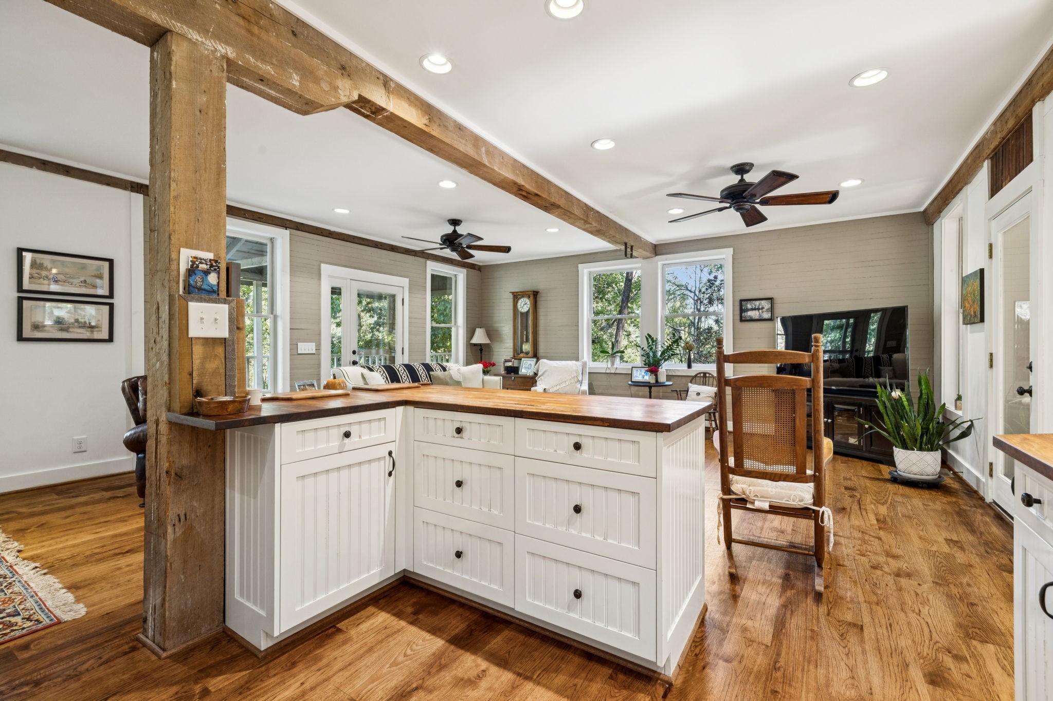 2064 Old Hillsboro Rd