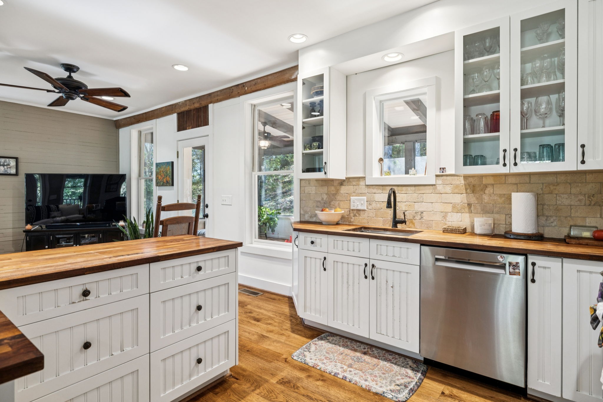 2064 Old Hillsboro Rd