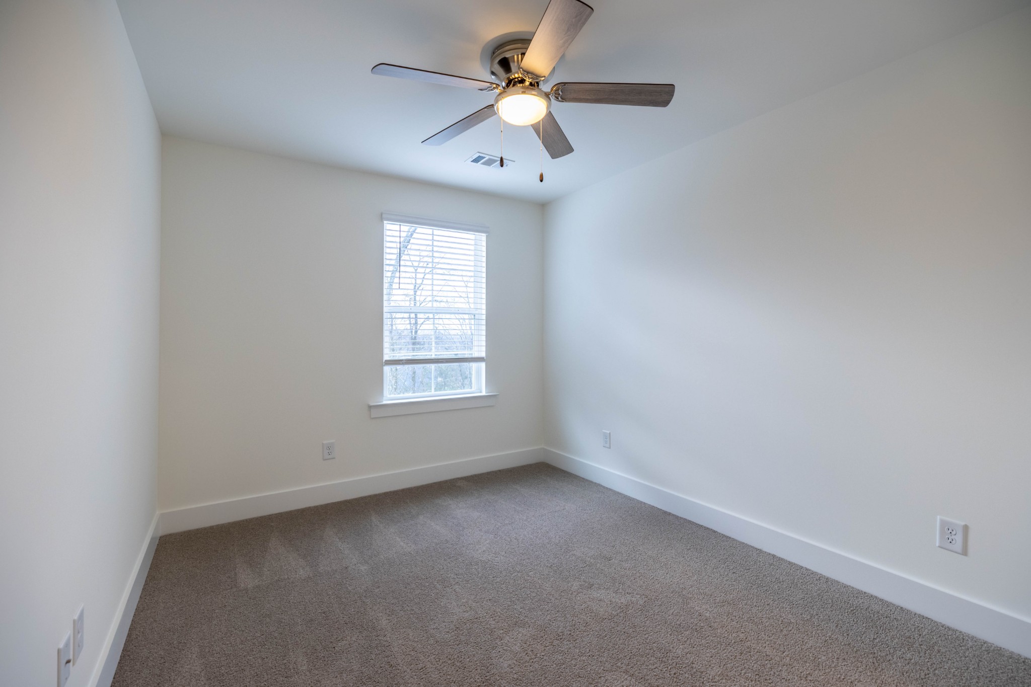 1103 Sweetleaf Dr