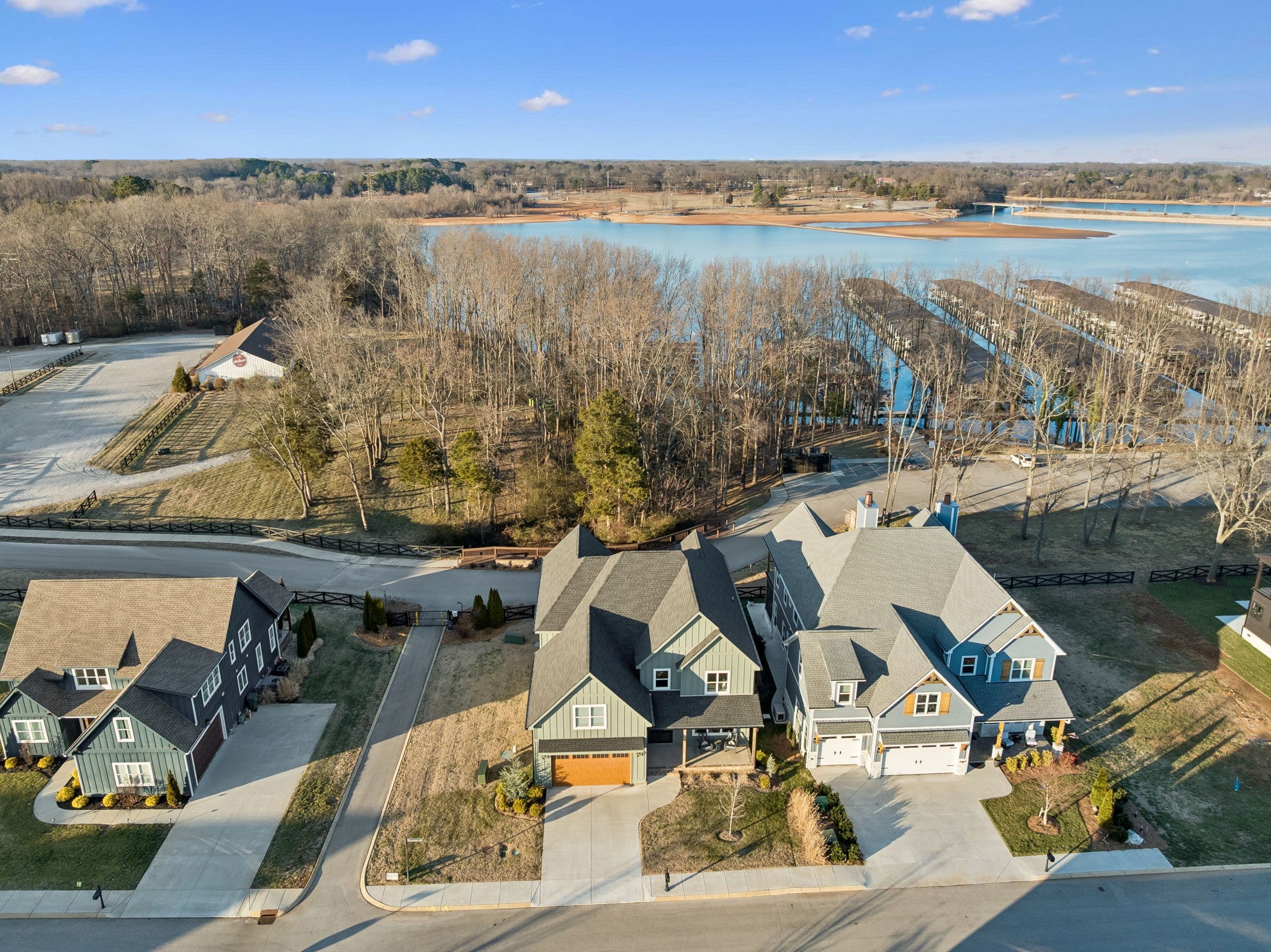 11 Hammock Dr