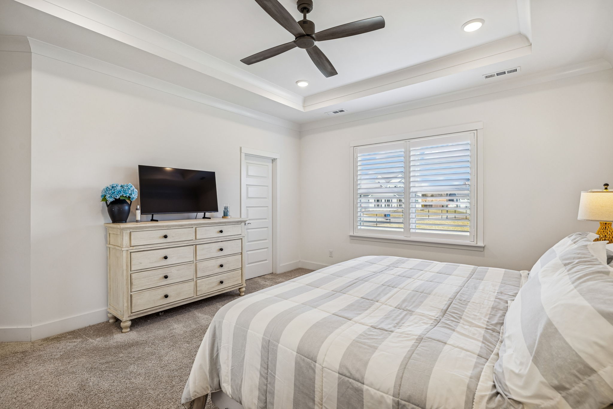 7283 Fiddlers Glen Dr