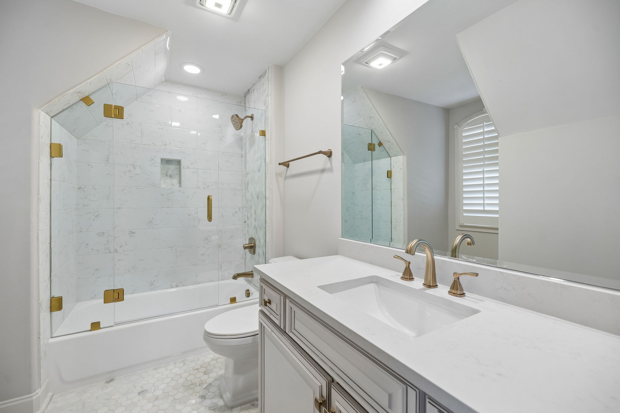 7201 Prairie Falcon Dr