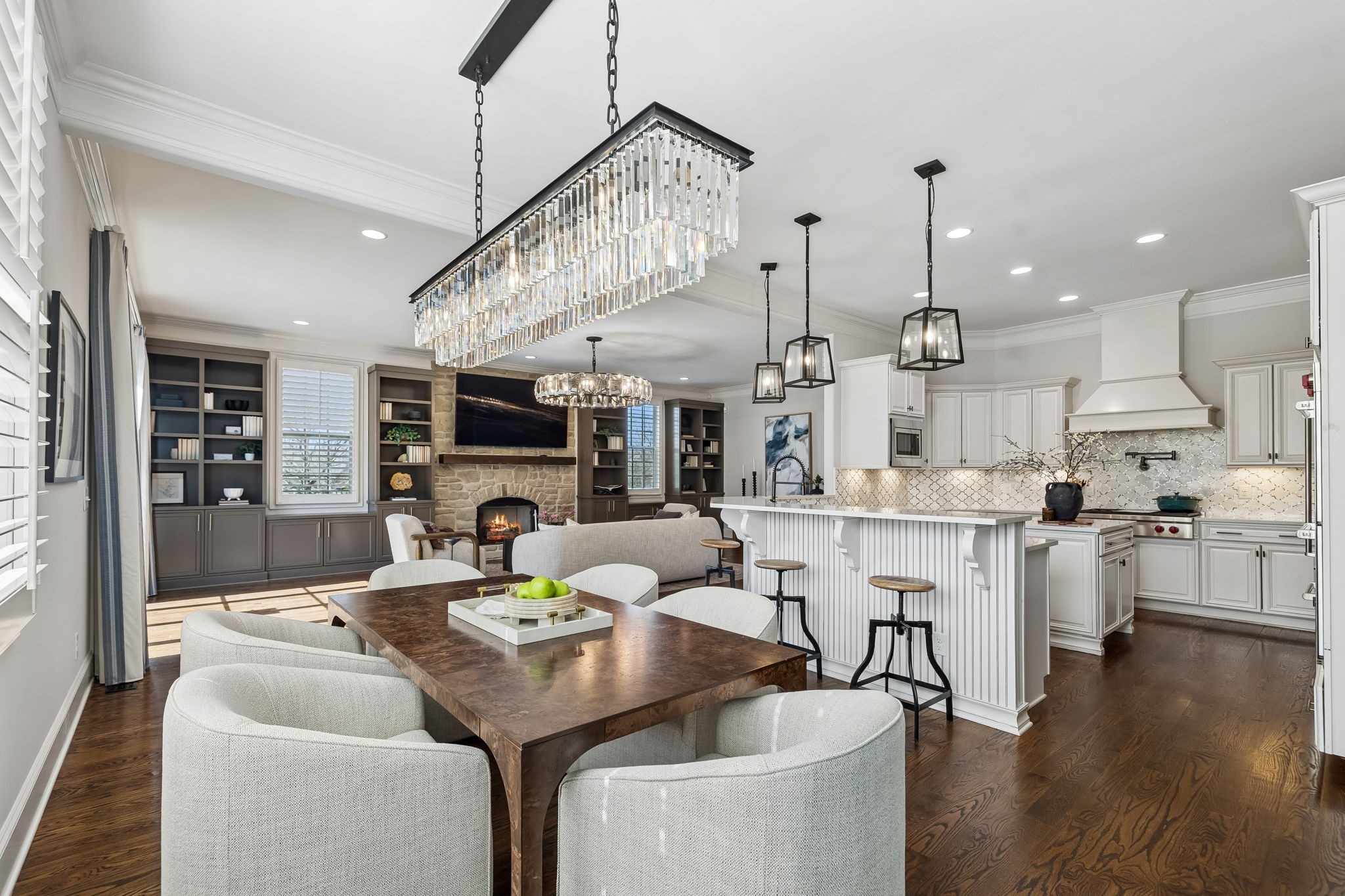 7201 Prairie Falcon Dr